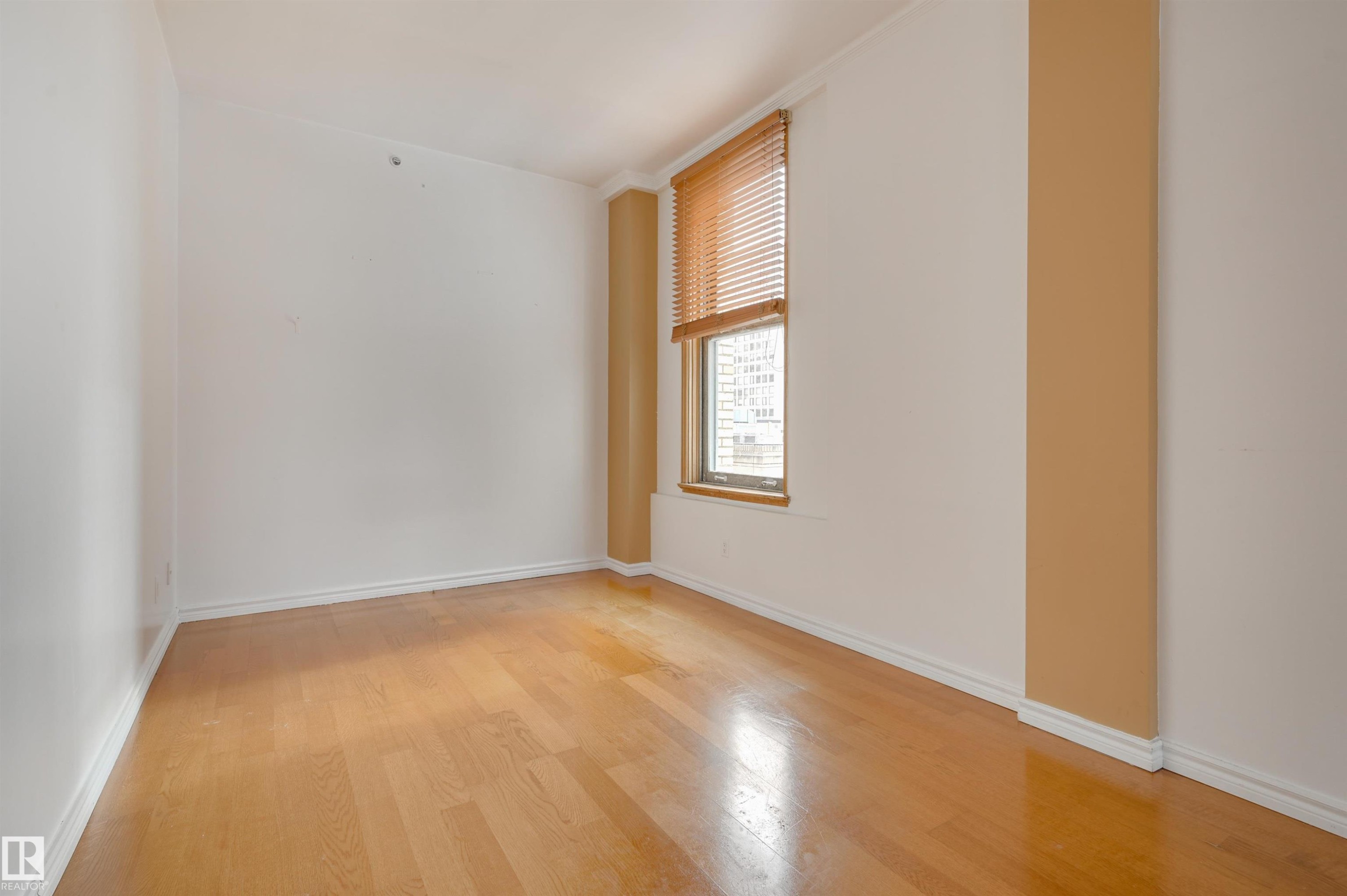 902 10134 100 Street, Edmonton, AB - Indoor Photo Showing Other Room