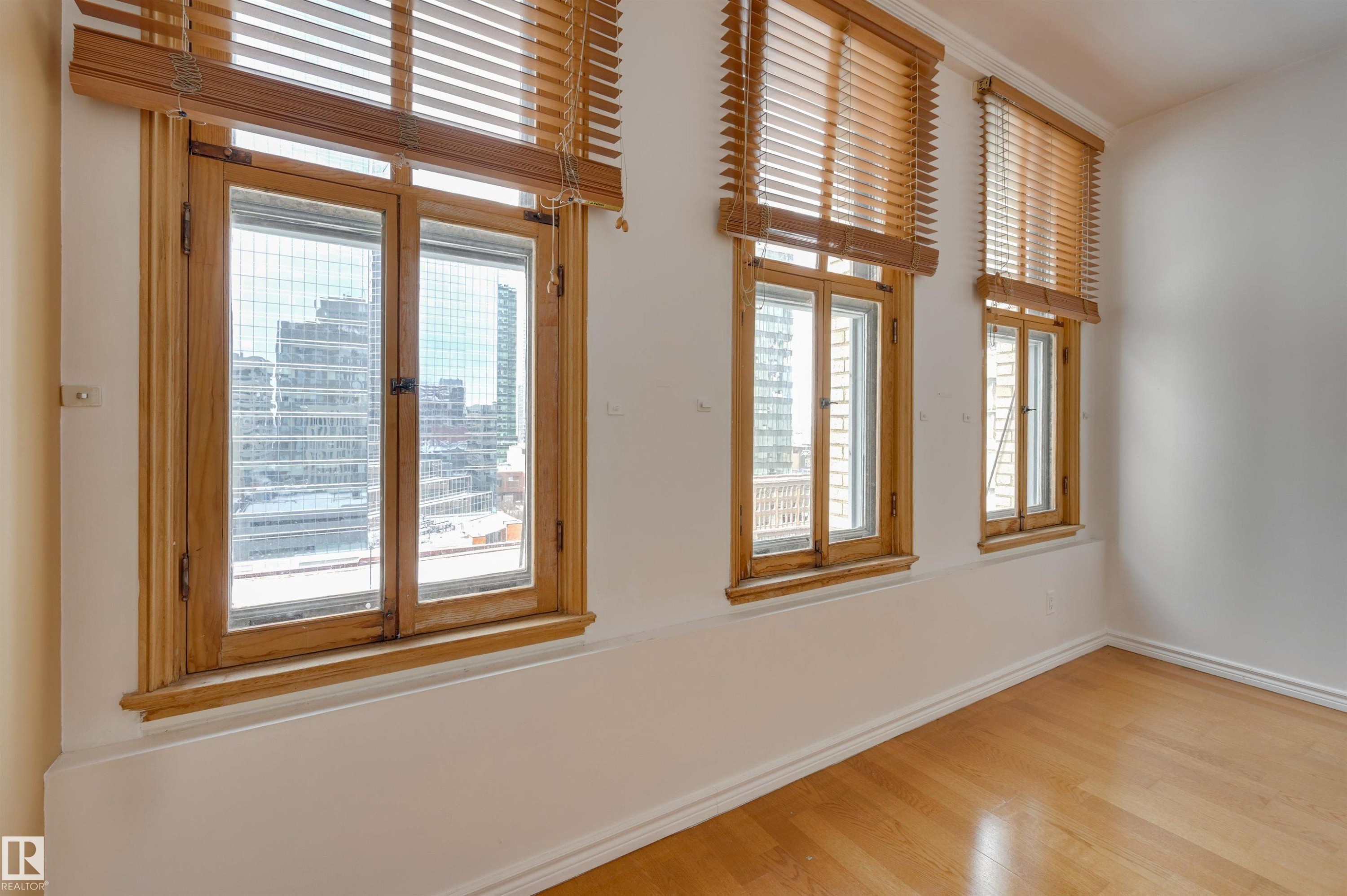902 10134 100 Street, Edmonton, AB - Indoor Photo Showing Other Room