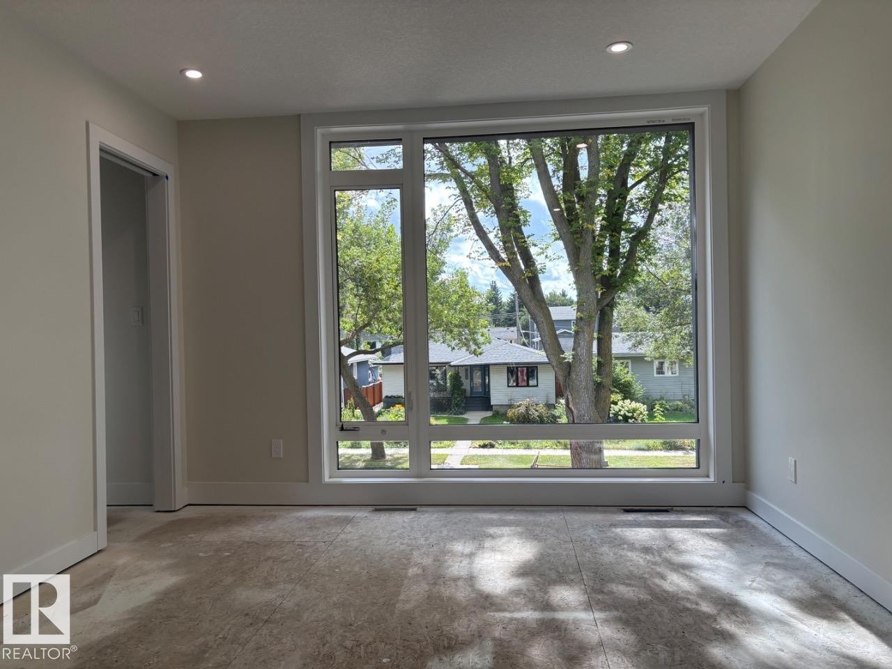 7928 97 Avenue Nw, Edmonton, AB