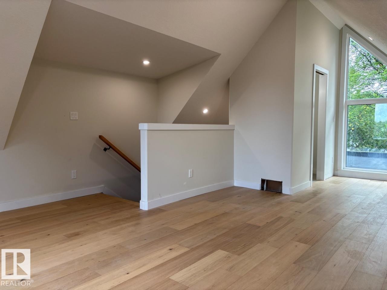 7928 97 Avenue Nw, Edmonton, AB