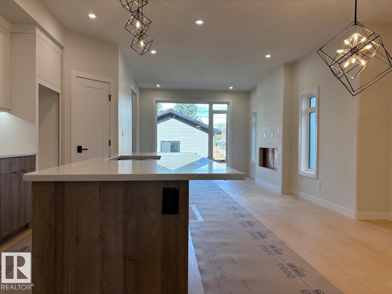 7928 97 Avenue Nw, Edmonton, AB