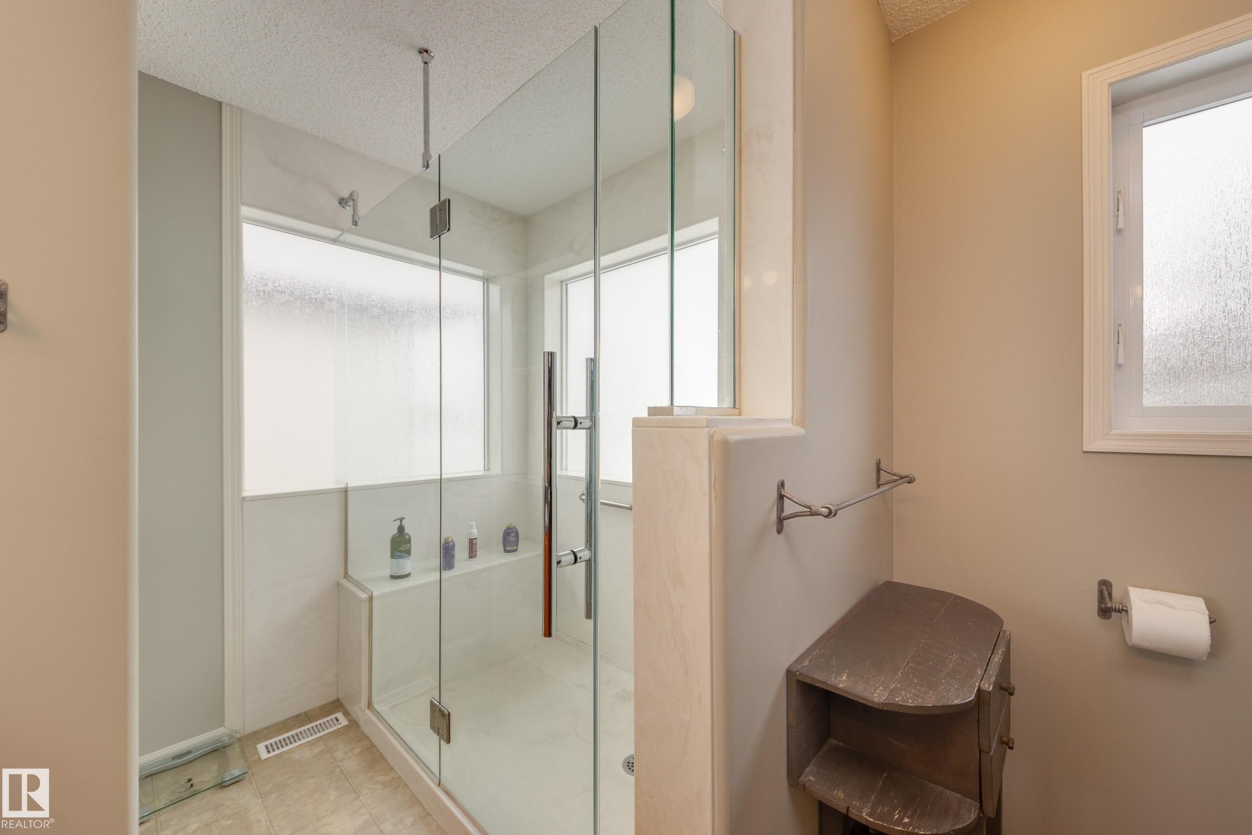 5 Greenbriar Place, Stony Plain, AB - Indoor Photo Showing Bathroom