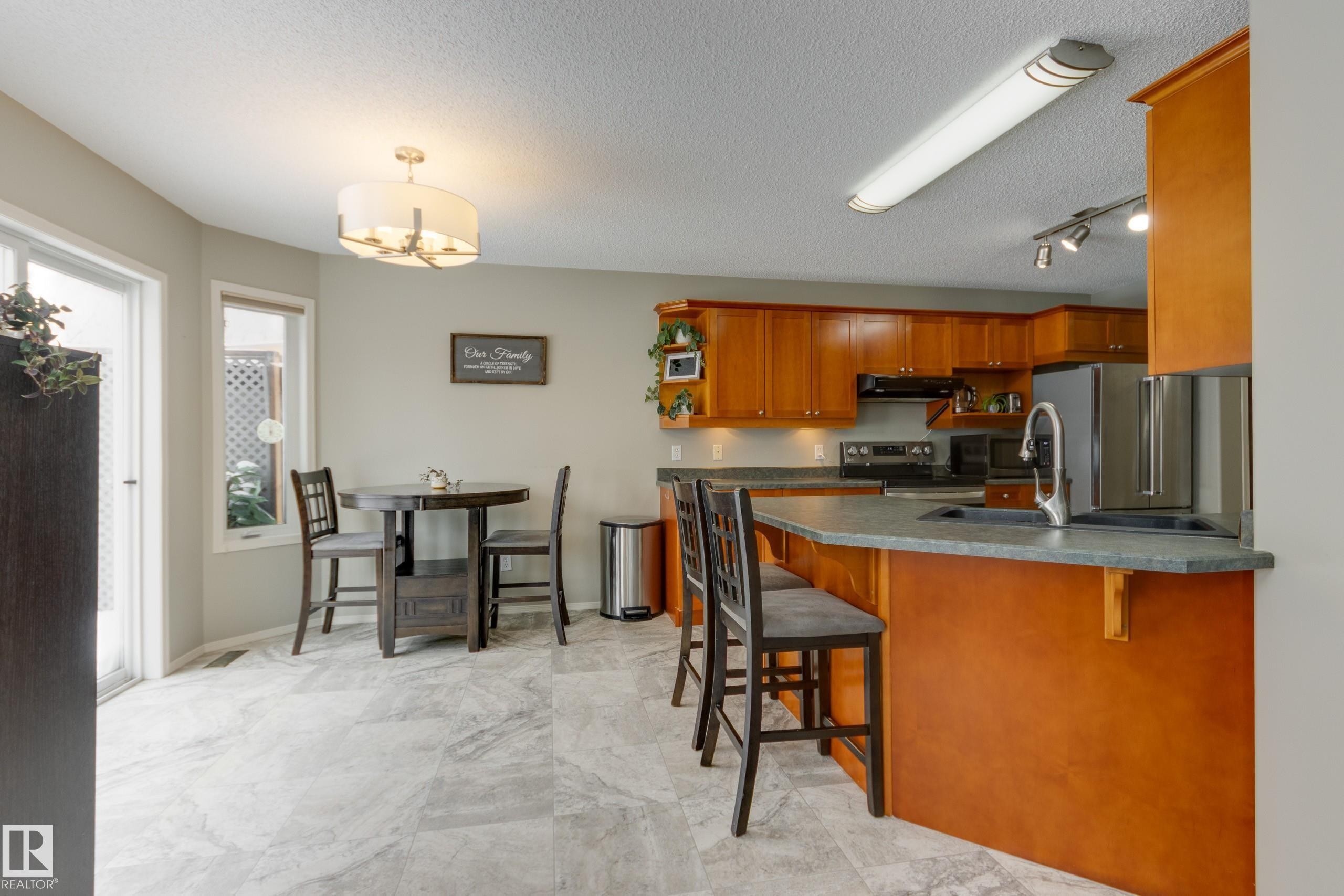 5 Greenbriar Place, Stony Plain, AB - Indoor Photo Showing Other Room