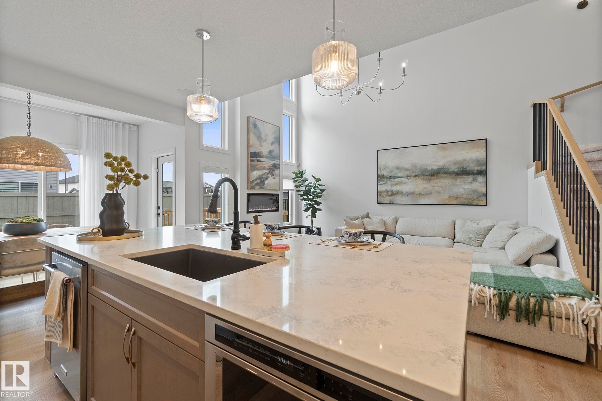 103 Dansereau Way, Beaumont, AB - Indoor Photo Showing Kitchen With Upgraded Kitchen