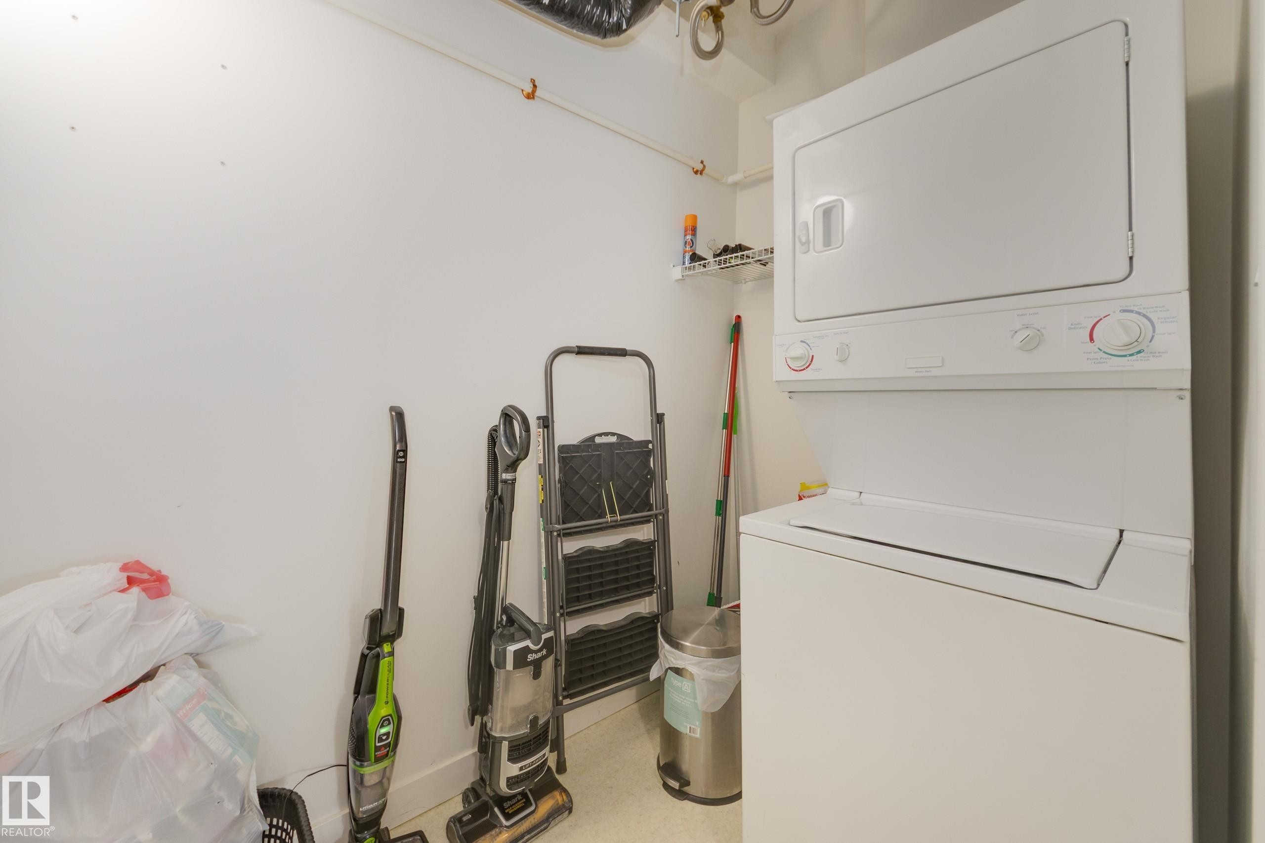 215 1003 Gault Boulevard, Edmonton, AB - Indoor Photo Showing Laundry Room