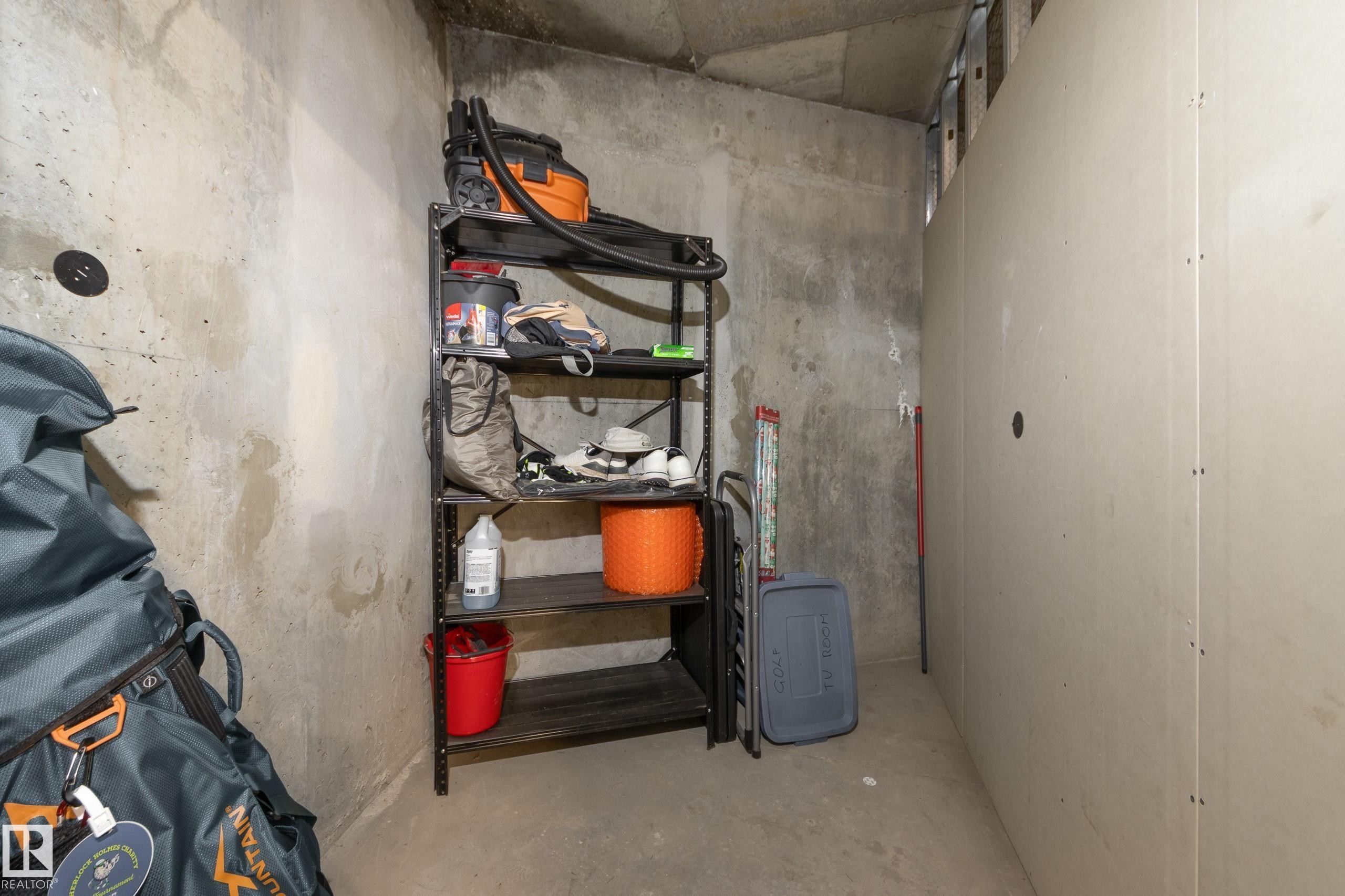215 1003 Gault Boulevard, Edmonton, AB - Indoor Photo Showing Basement