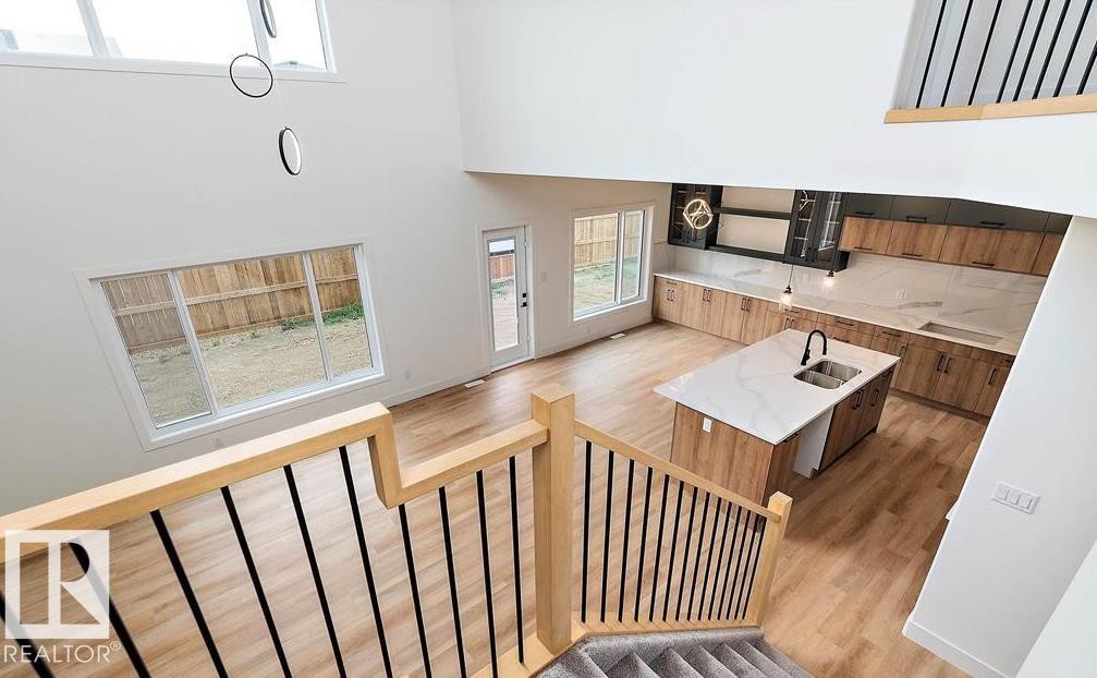 3311 Chenowski Way, Edmonton, AB - Indoor