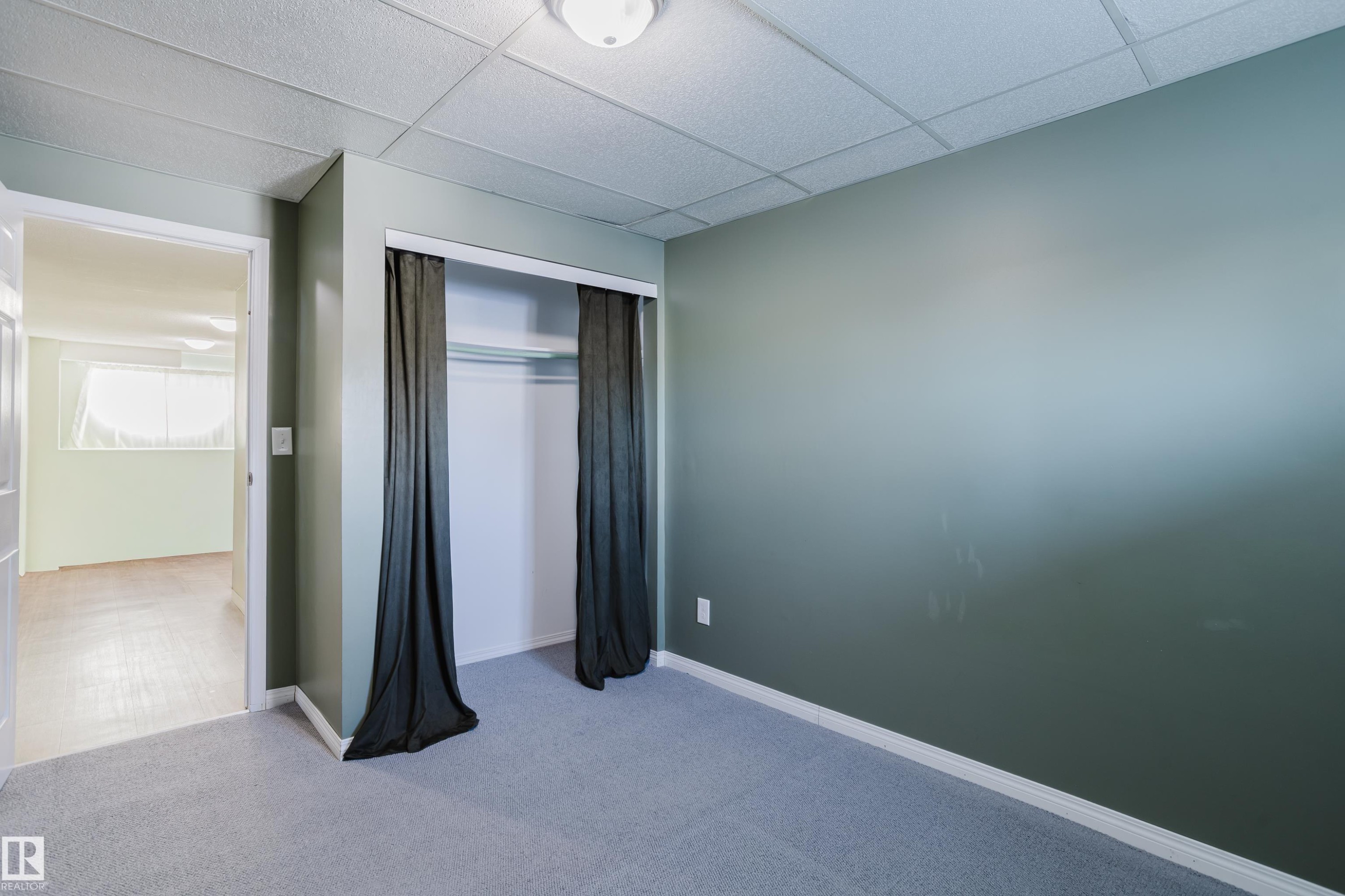 6 Kiniski Crescent, Edmonton, AB - Indoor