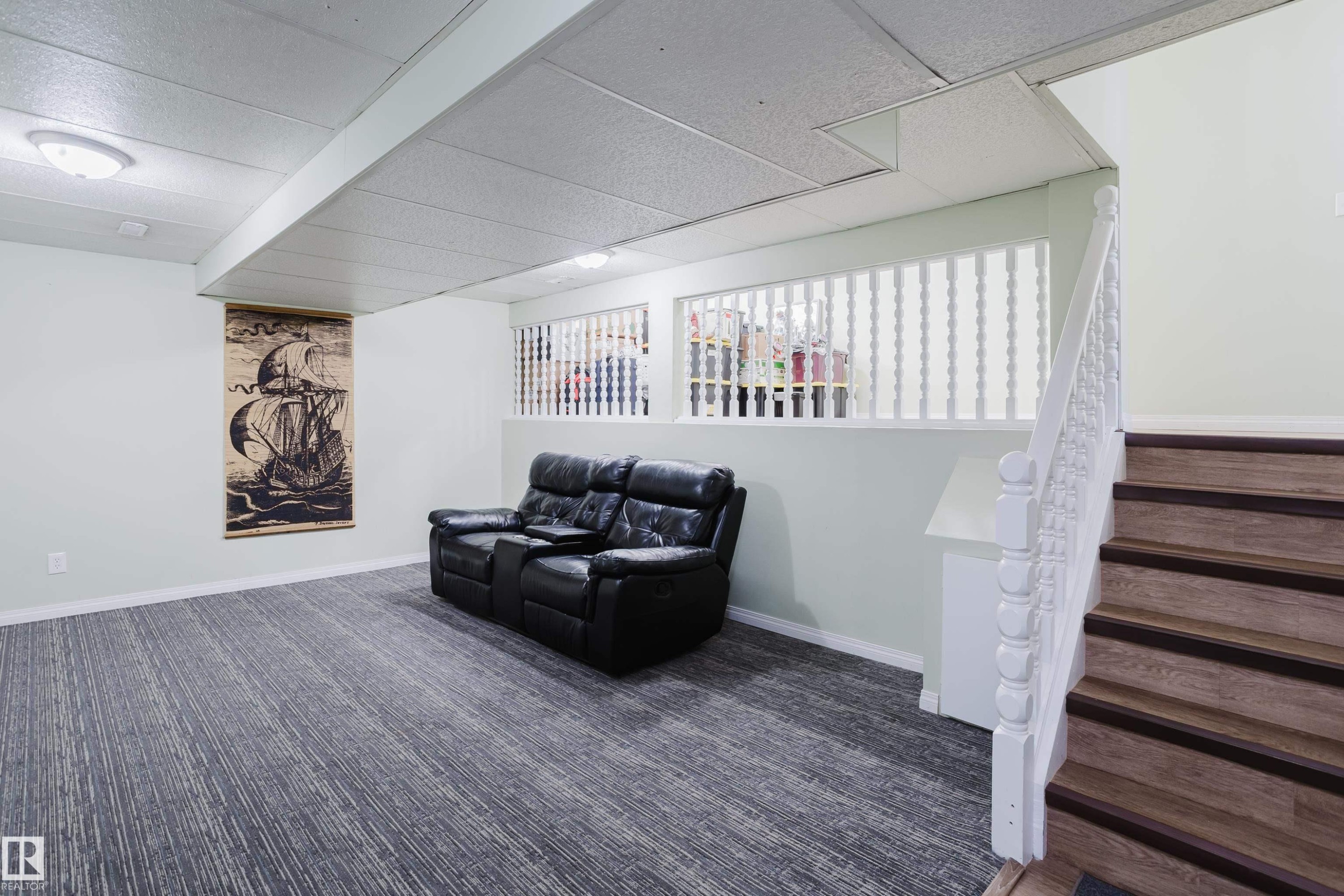 6 Kiniski Crescent, Edmonton, AB - Indoor Photo Showing Other Room