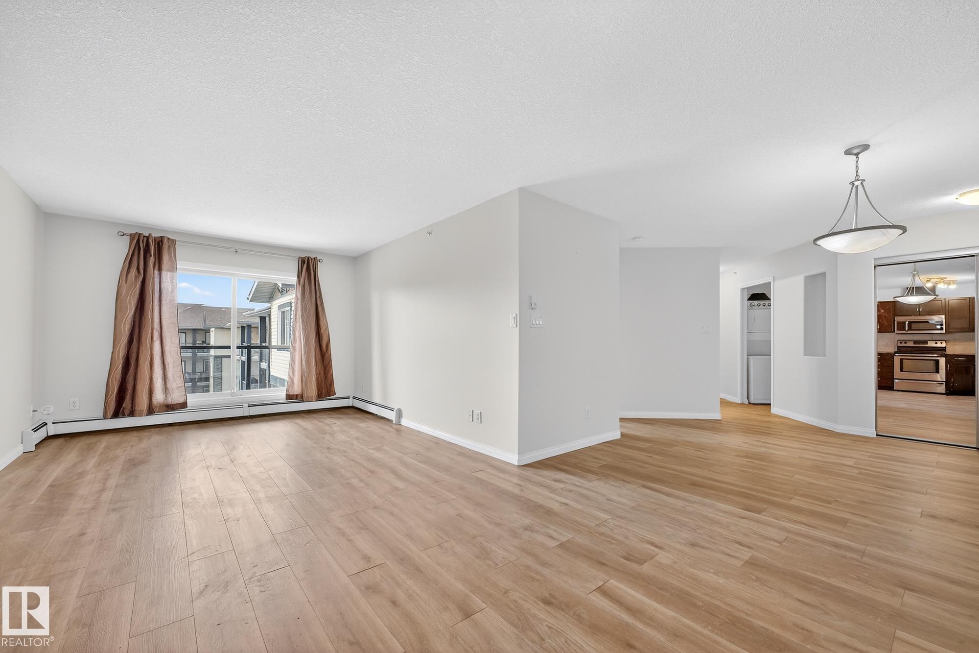 416 1204 156 Street, Edmonton, AB - Indoor