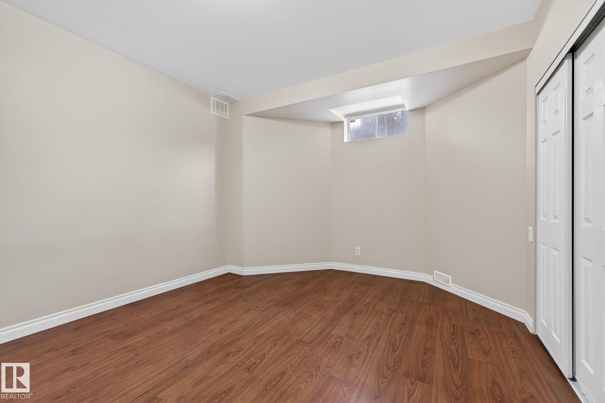 158 Wolf Ridge Place, Edmonton, AB - Indoor Photo Showing Other Room