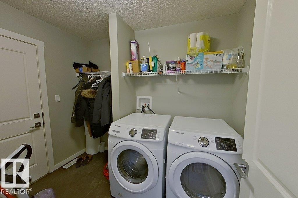 2342 Wonnacott Crescent, Edmonton, AB - Indoor Photo Showing Laundry Room