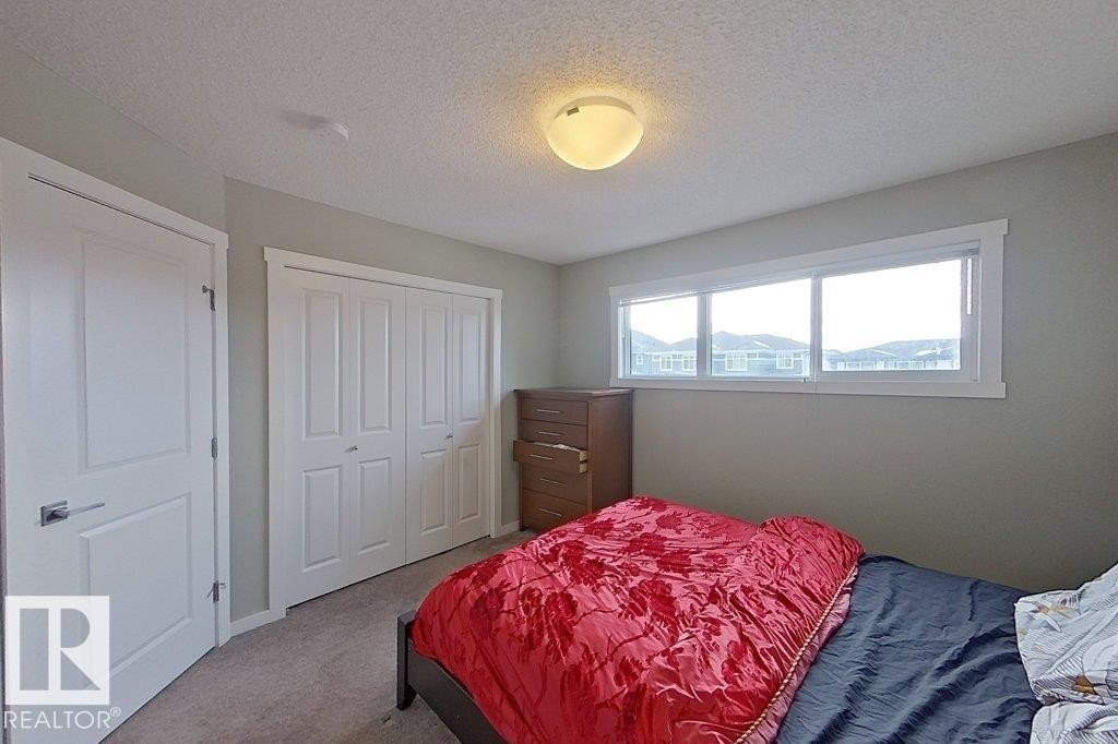 2342 Wonnacott Crescent, Edmonton, AB - Indoor Photo Showing Bedroom