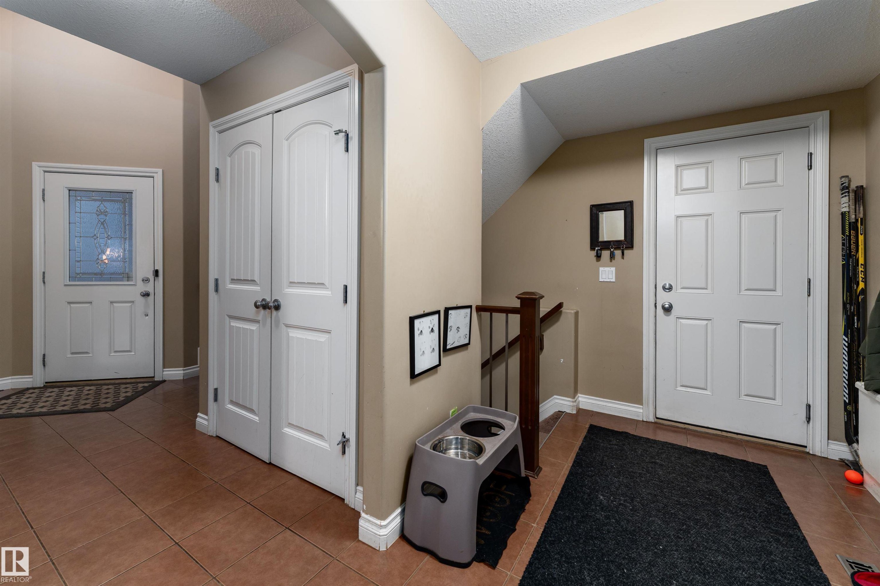 3514 Goodridge Bay, Edmonton, AB - Indoor Photo Showing Other Room