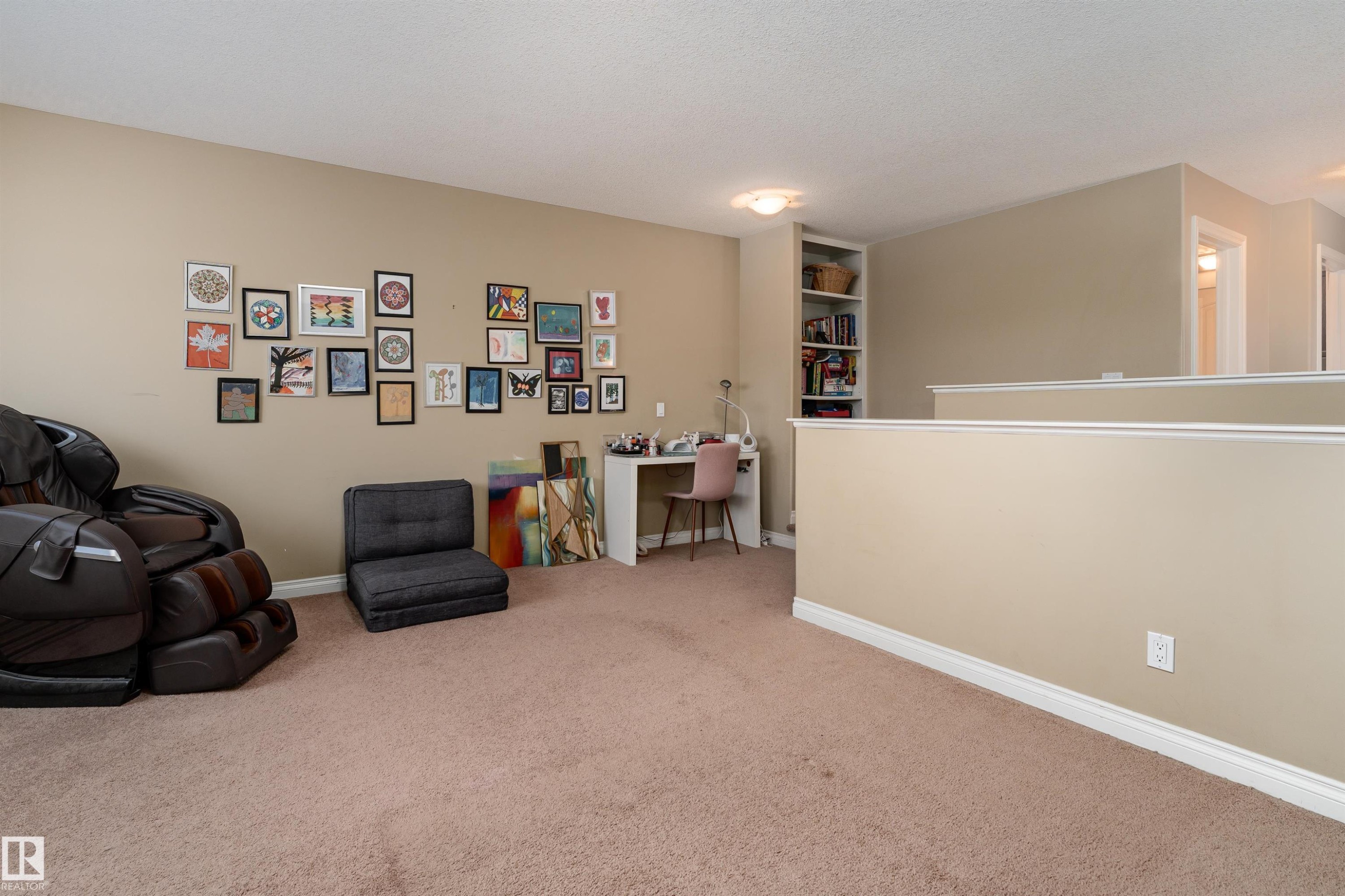 3514 Goodridge Bay, Edmonton, AB - Indoor Photo Showing Other Room