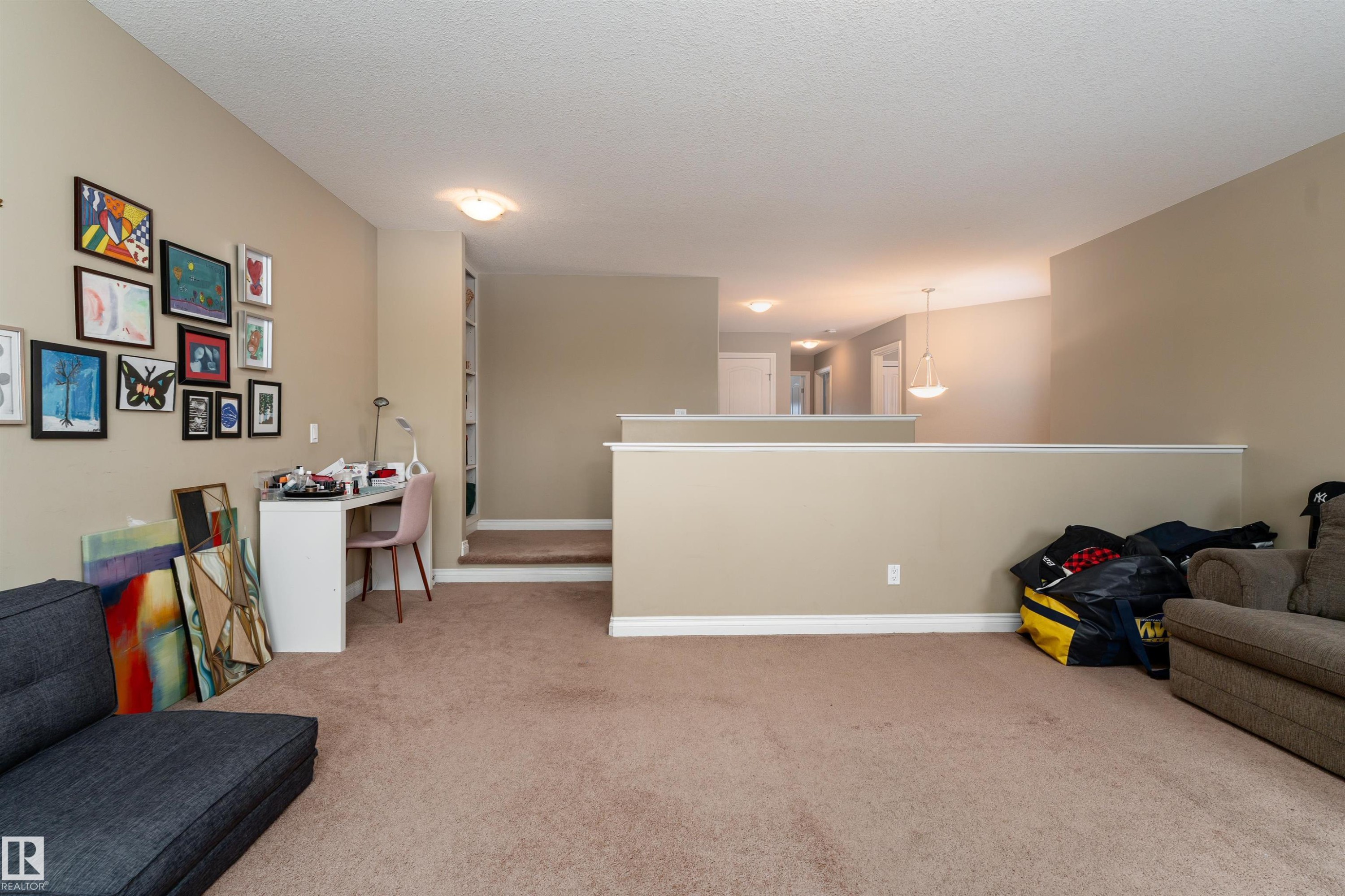 3514 Goodridge Bay, Edmonton, AB - Indoor