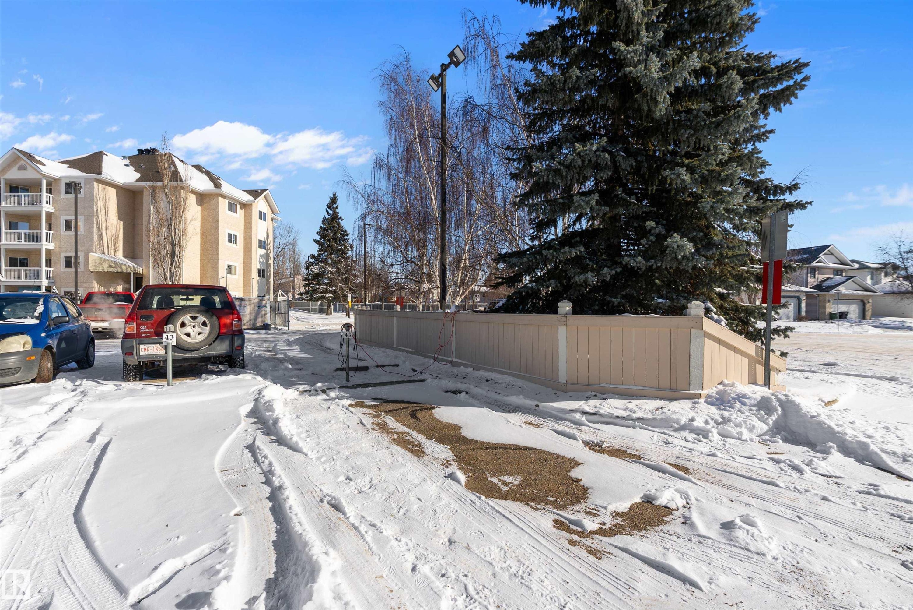 116 11620 9A Avenue, Edmonton, AB - Outdoor