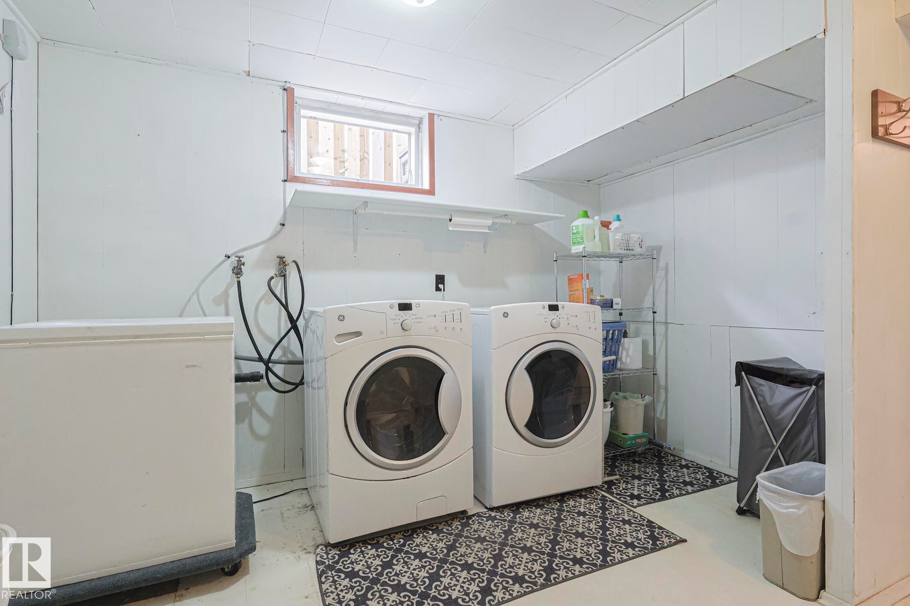 10319 45 Street, Edmonton, AB - Indoor Photo Showing Laundry Room