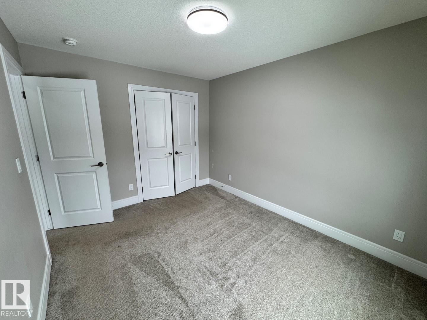 8729 Mayday Lane, Edmonton, AB - Indoor Photo Showing Other Room