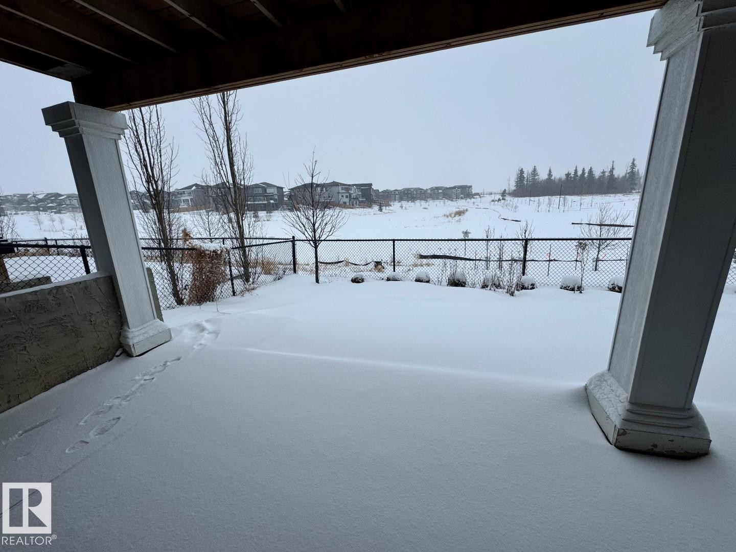 8729 Mayday Lane, Edmonton, AB - Outdoor