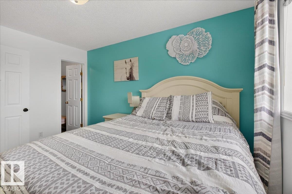 6828 159A Avenue, Edmonton, AB - Indoor Photo Showing Bedroom