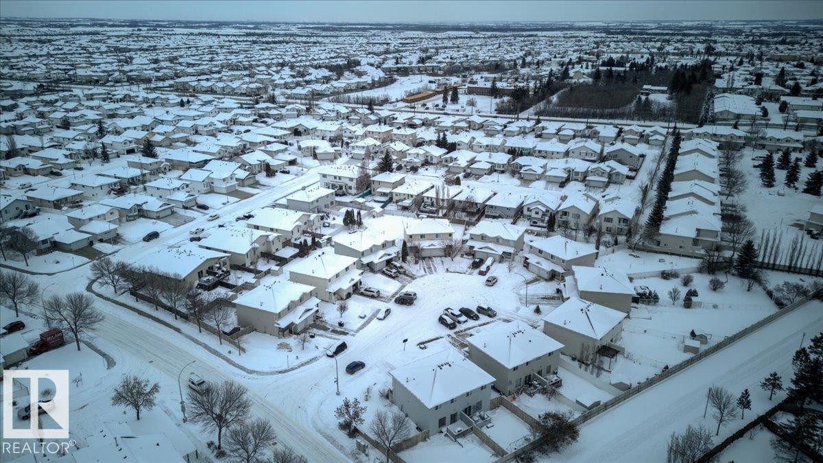 6828 159A Avenue, Edmonton, AB - Outdoor With View