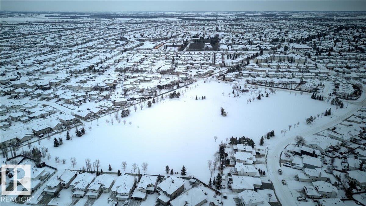 6828 159A Avenue, Edmonton, AB - Outdoor With View