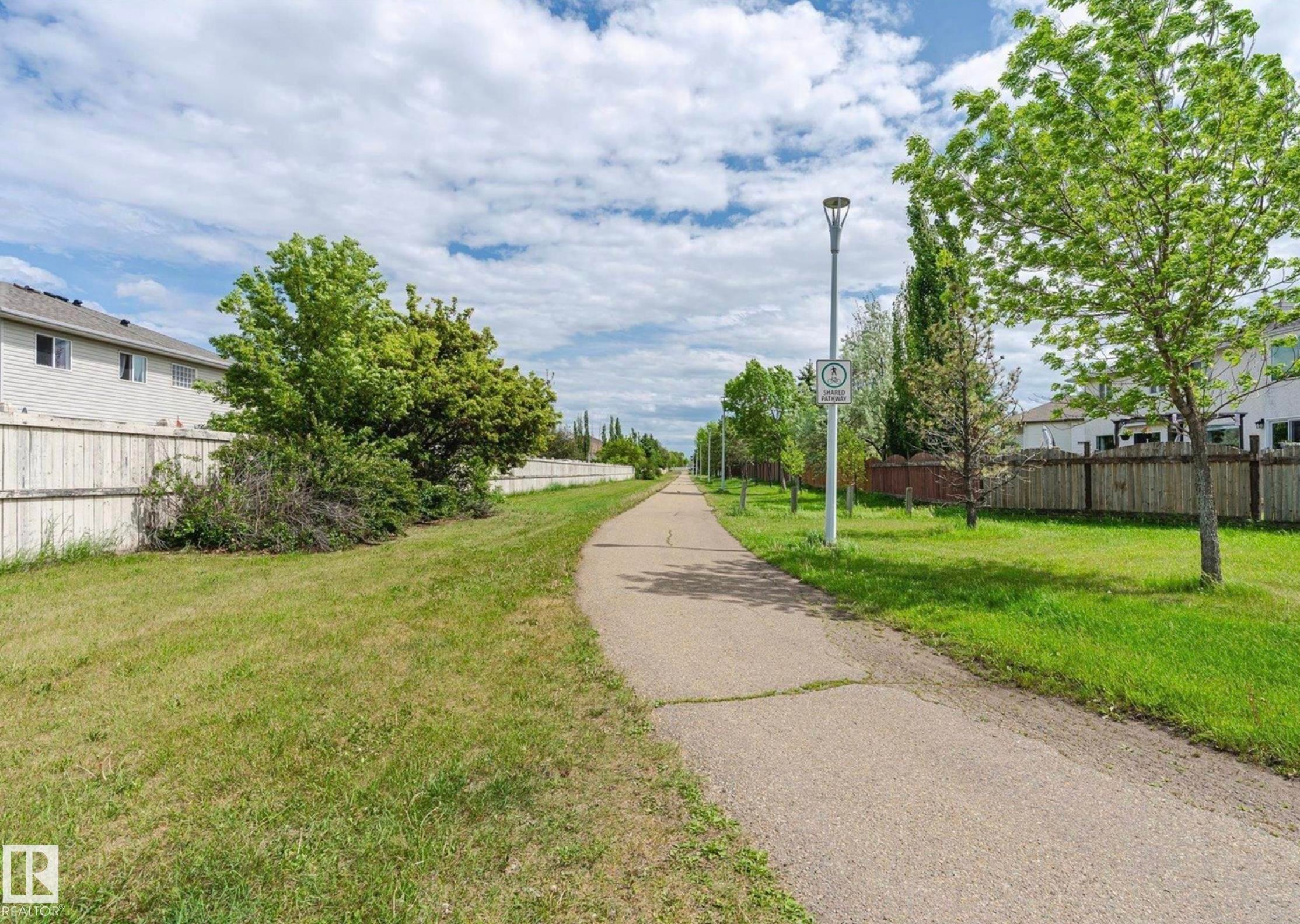 6828 159A Avenue, Edmonton, AB - Outdoor