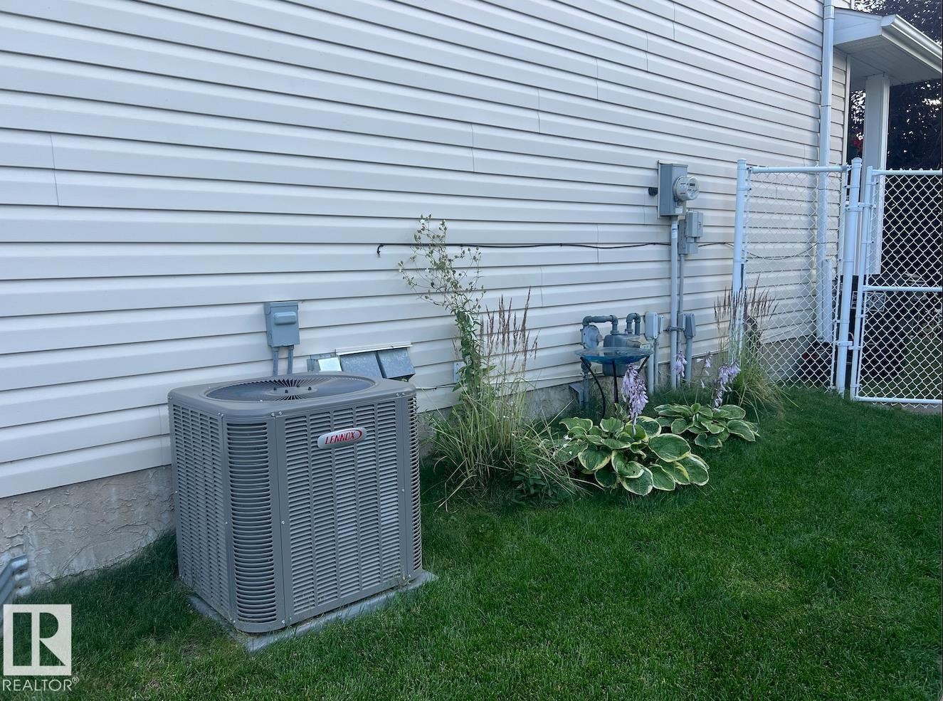 6828 159A Avenue, Edmonton, AB - Outdoor