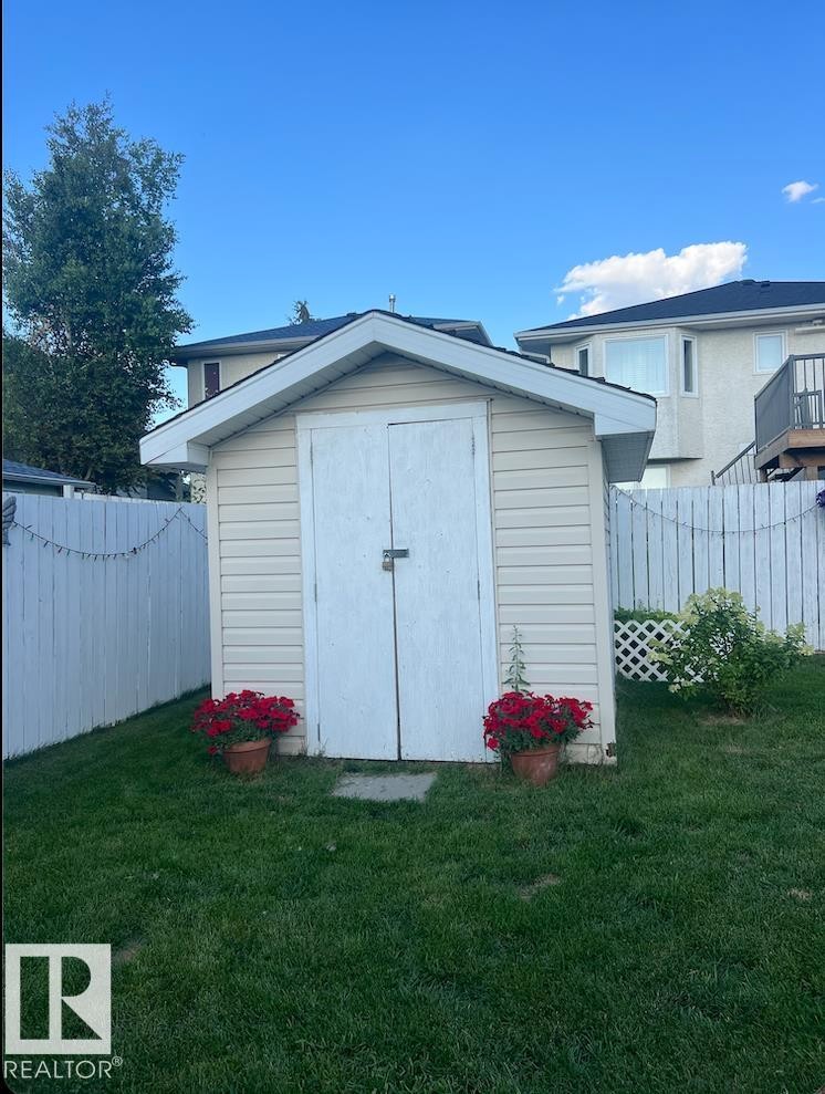 6828 159A Avenue, Edmonton, AB - Outdoor