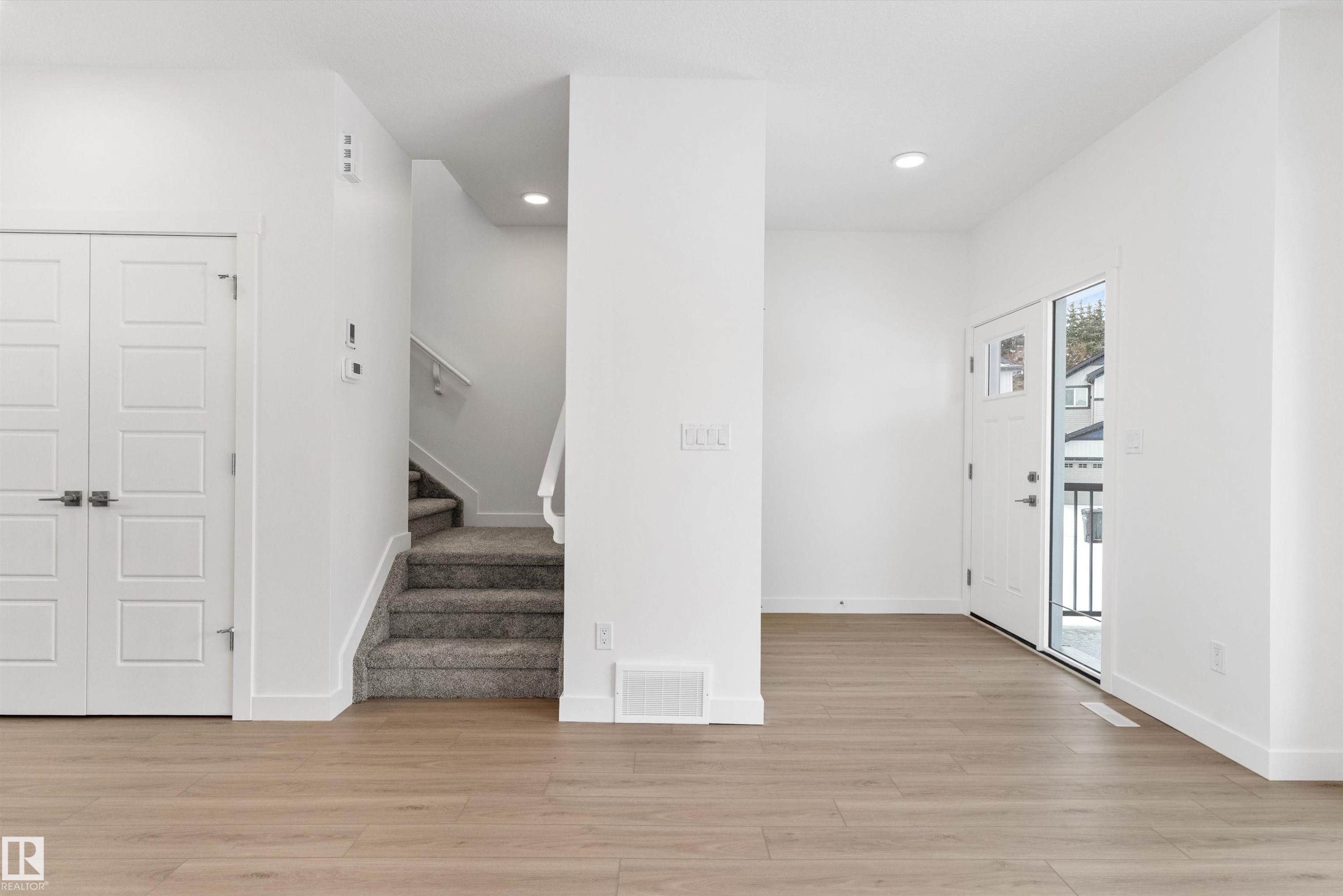 20719 43 Avenue, Edmonton, AB - Indoor Photo Showing Other Room