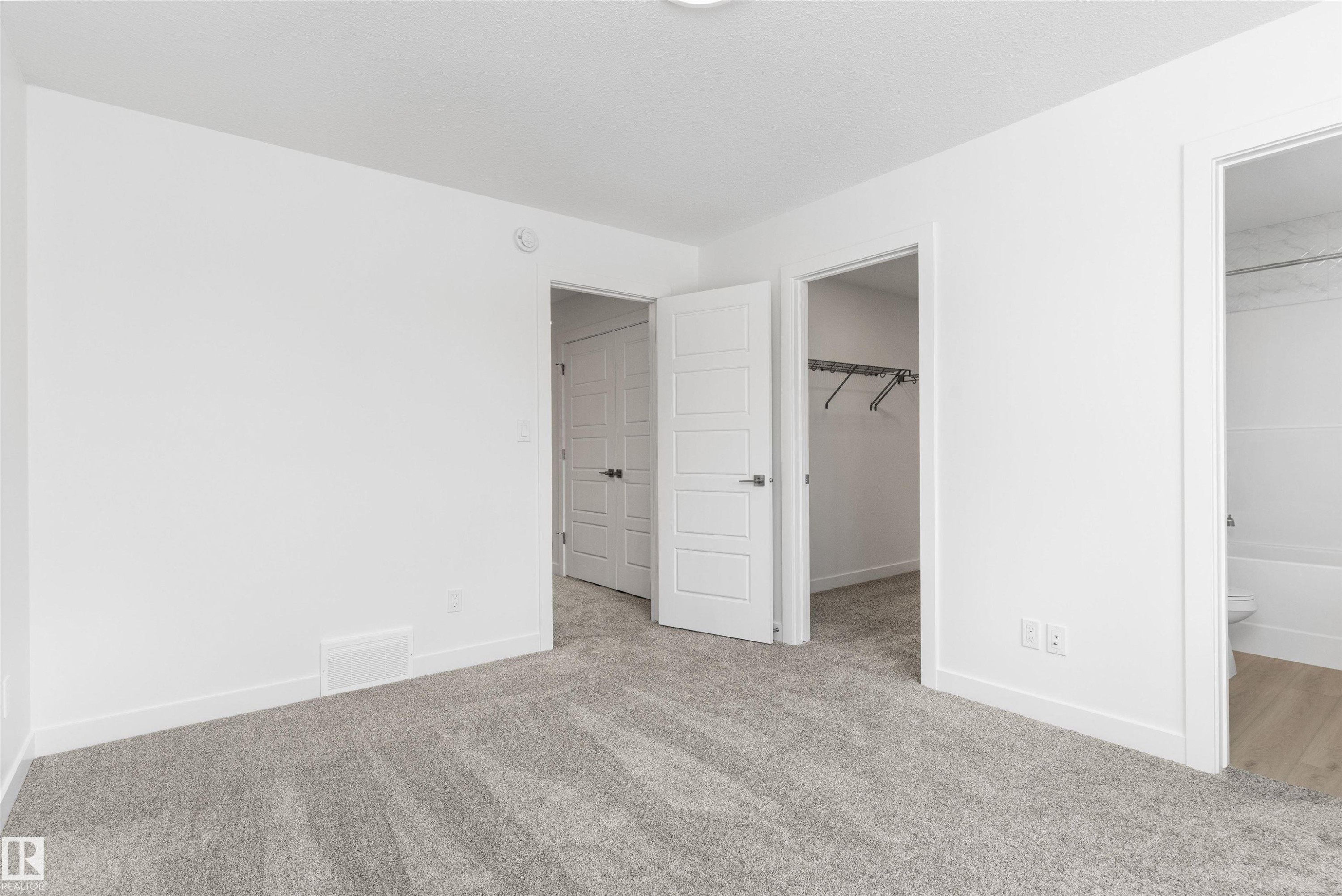 20719 43 Avenue, Edmonton, AB - Indoor