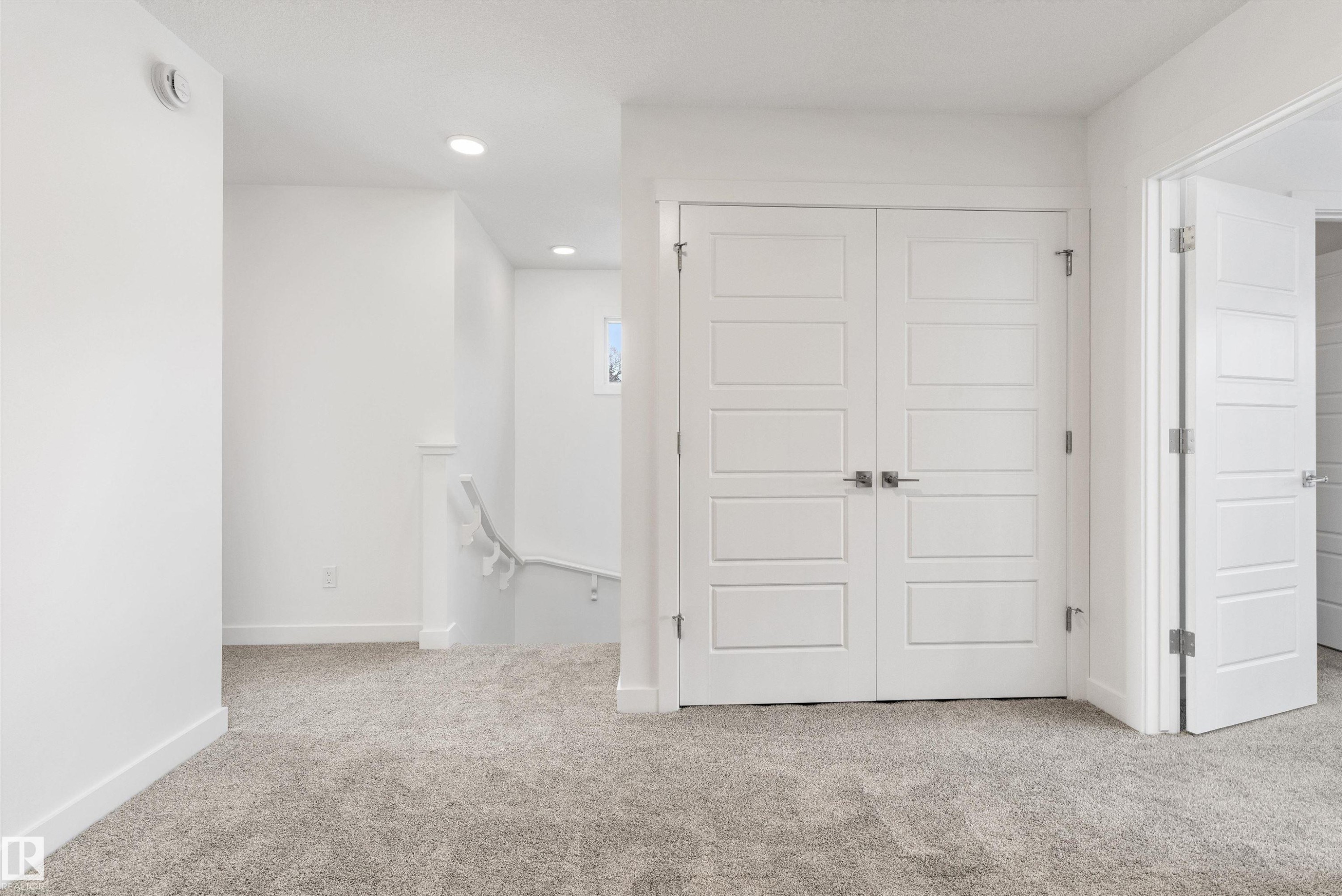 20719 43 Avenue, Edmonton, AB - Indoor Photo Showing Other Room