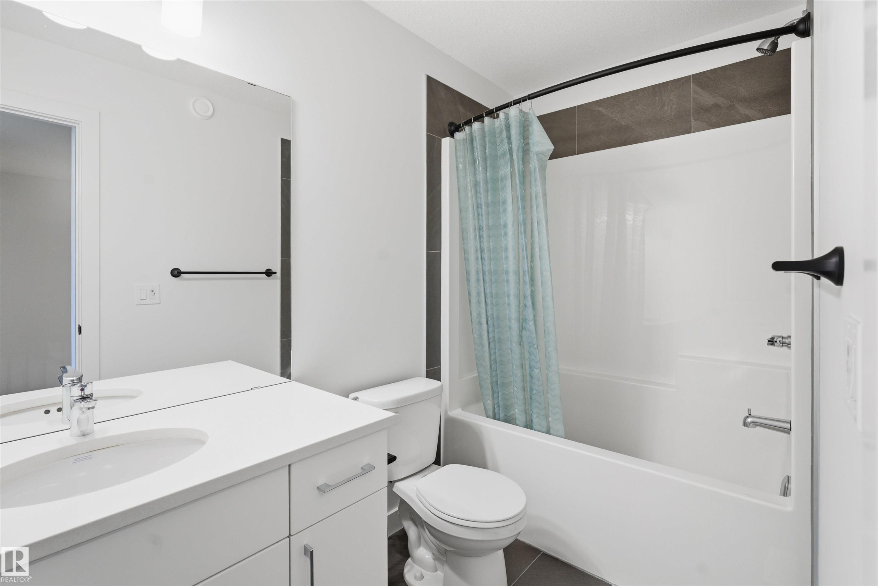 317 Juniper Cove, Leduc, AB - Indoor Photo Showing Bathroom