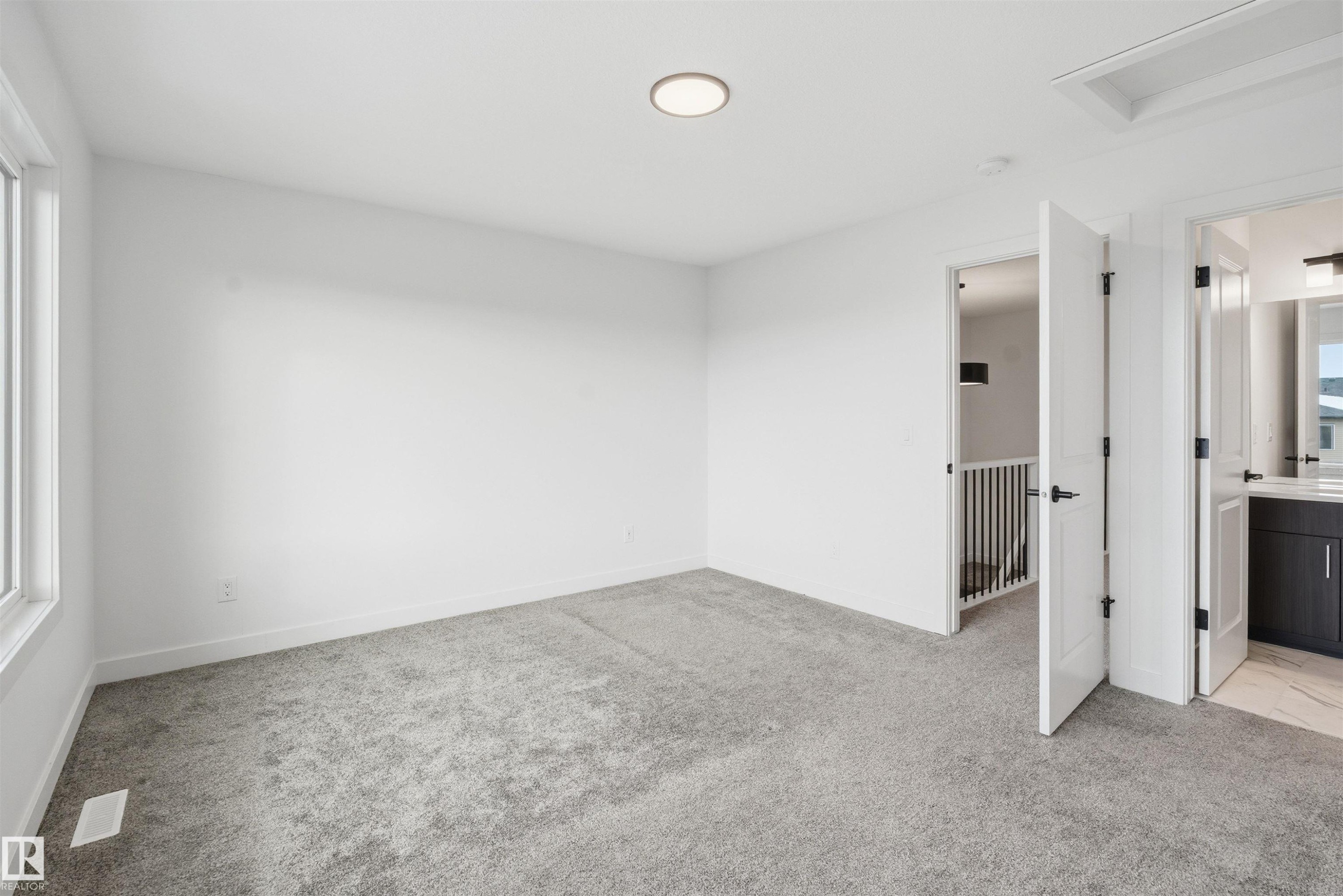 317 Juniper Cove, Leduc, AB - Indoor Photo Showing Other Room