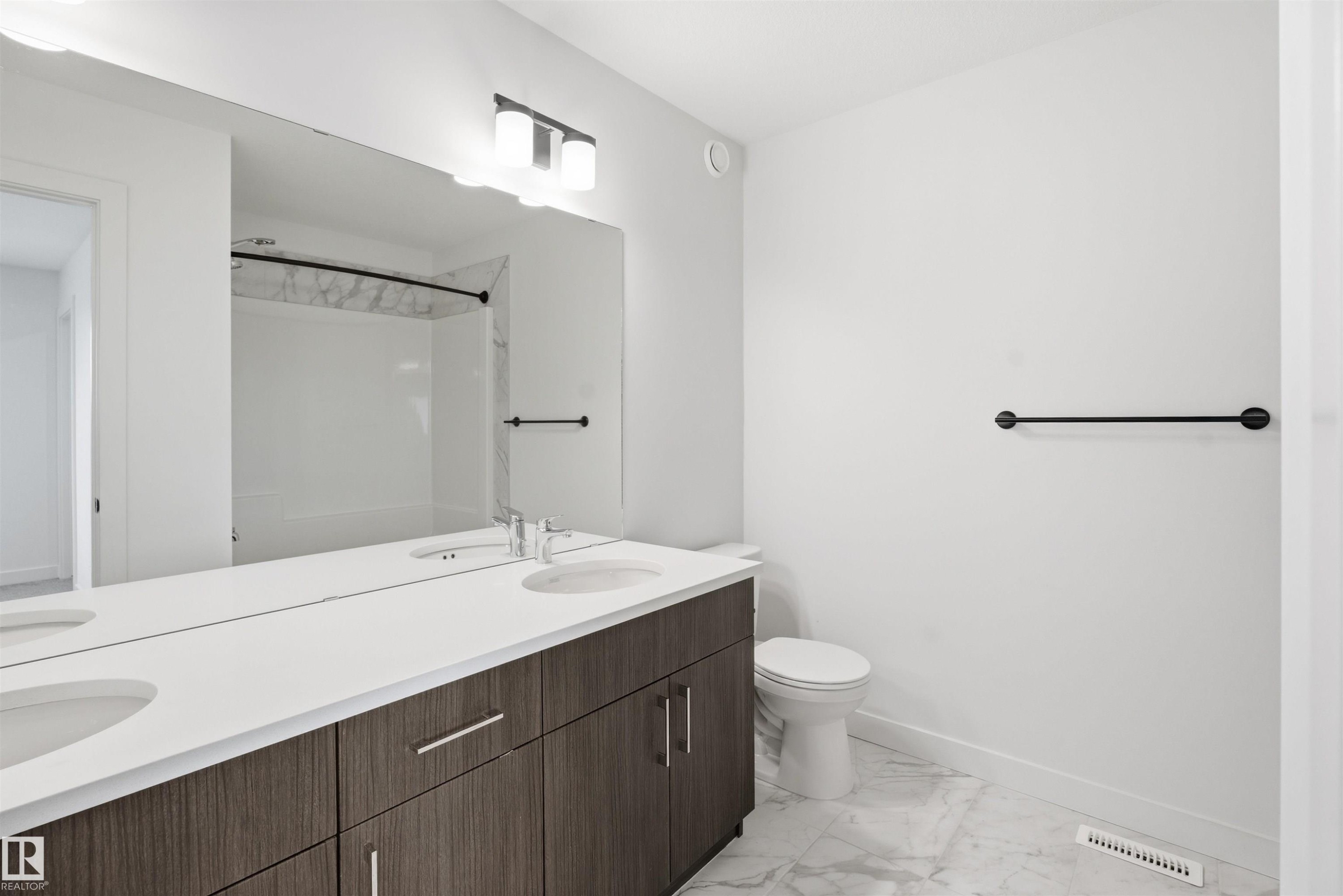 317 Juniper Cove, Leduc, AB - Indoor Photo Showing Bathroom