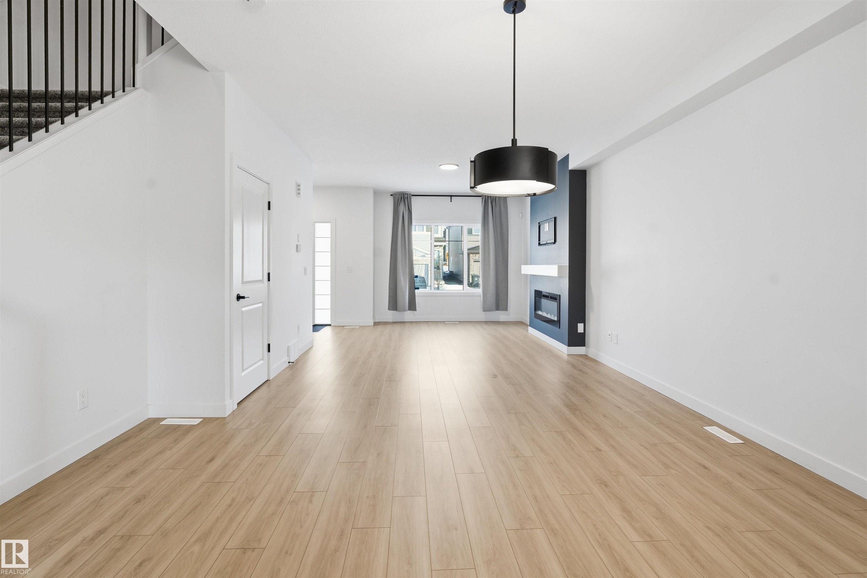 317 Juniper Cove, Leduc, AB - Indoor Photo Showing Other Room