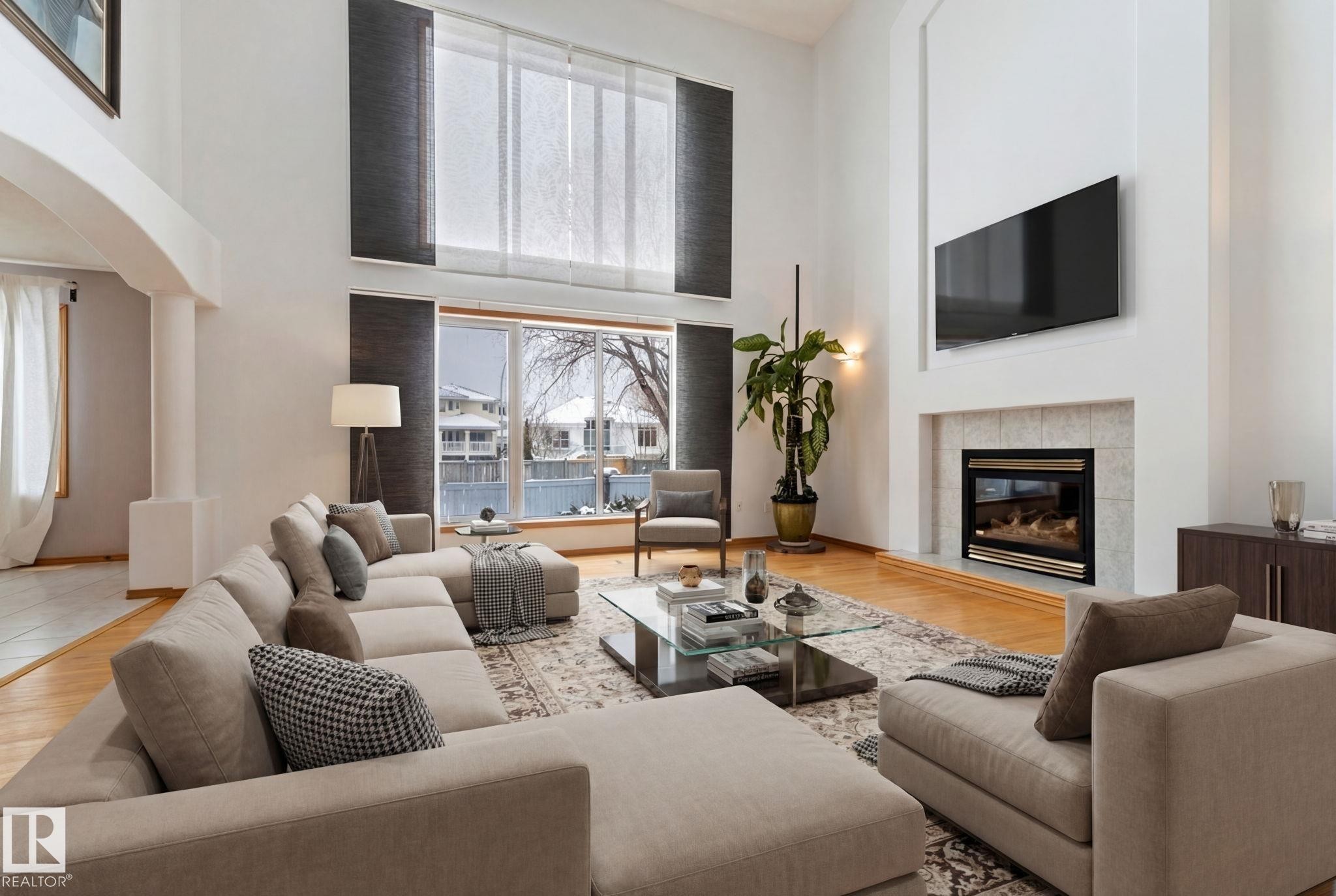 752 Whiston Court, Edmonton, AB - Indoor Photo Showing Living Room With Fireplace