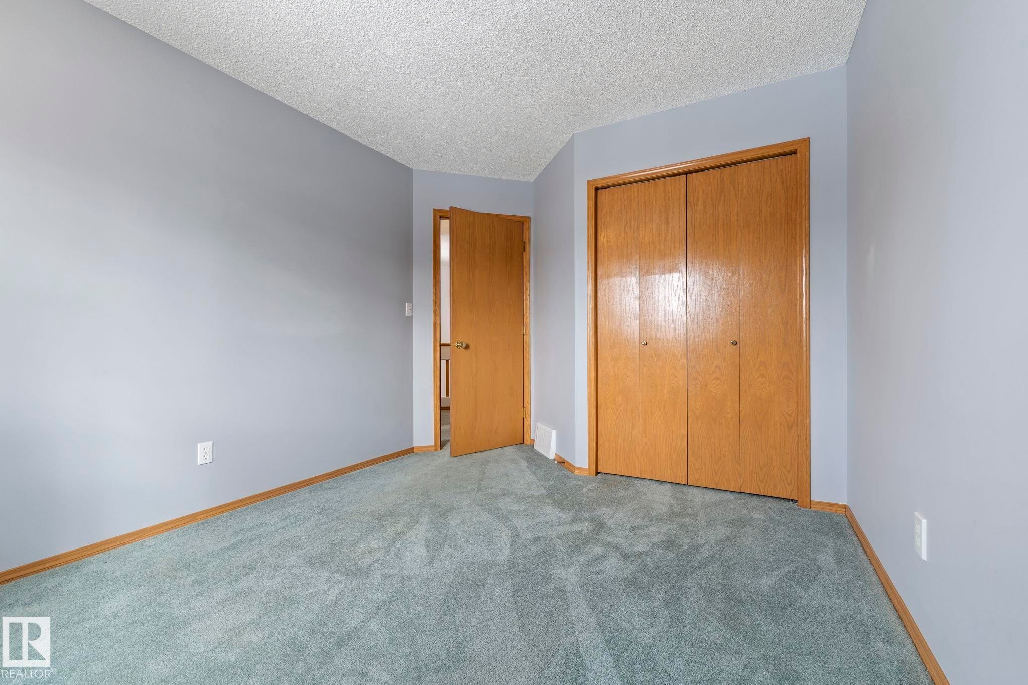 752 Whiston Court, Edmonton, AB - Indoor Photo Showing Other Room