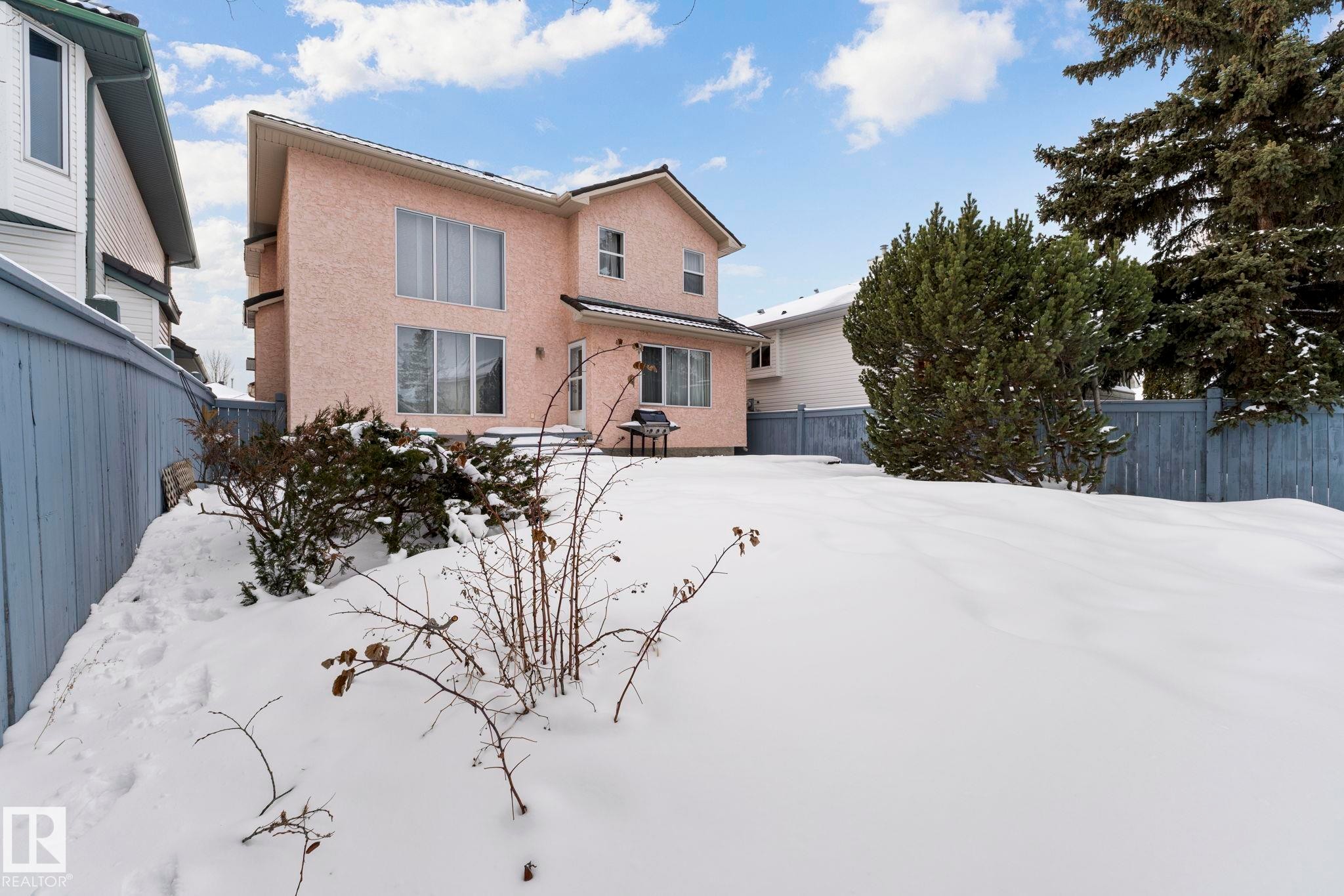 752 Whiston Court, Edmonton, AB - Outdoor