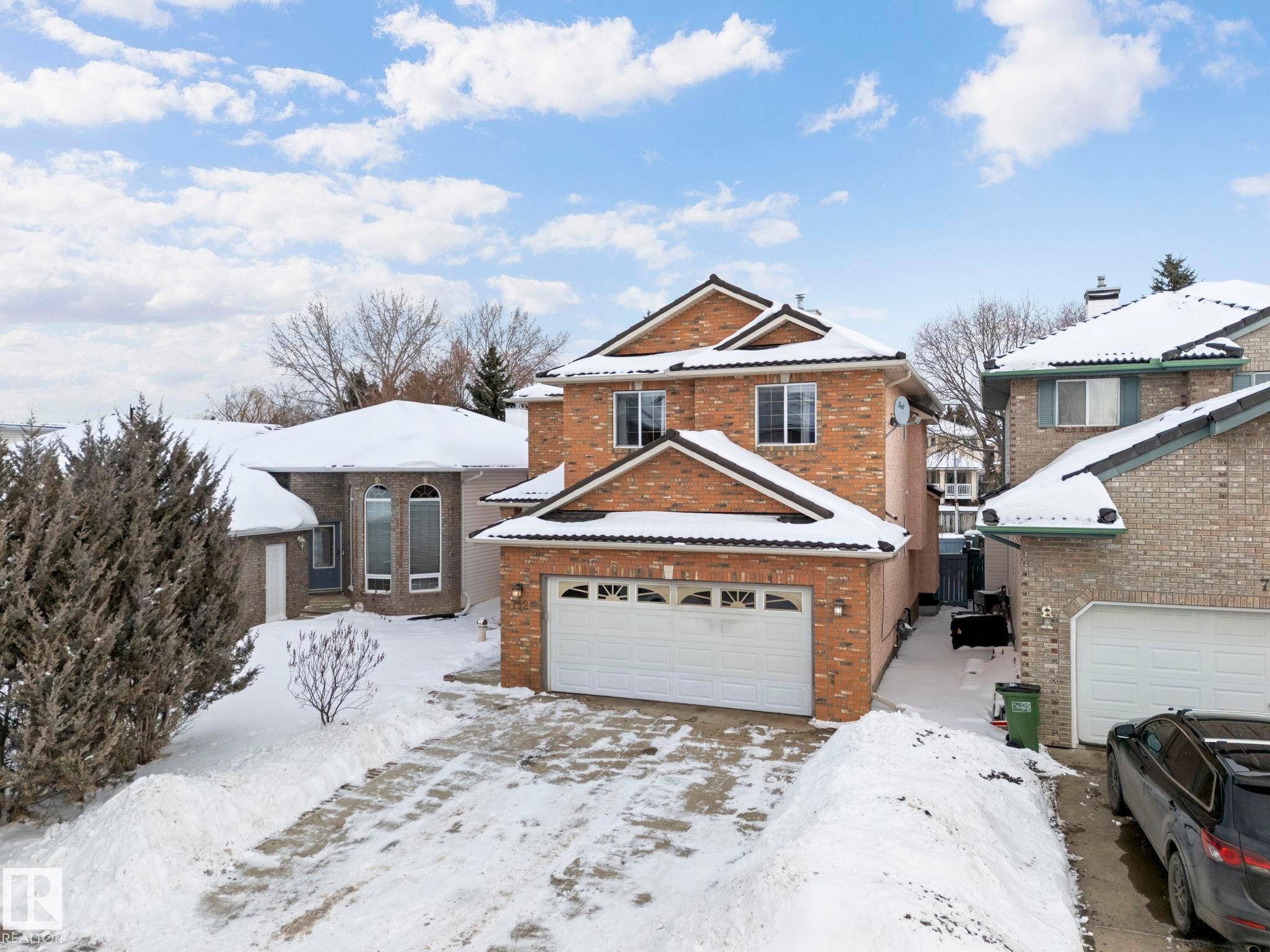 752 Whiston Court, Edmonton, AB - Outdoor