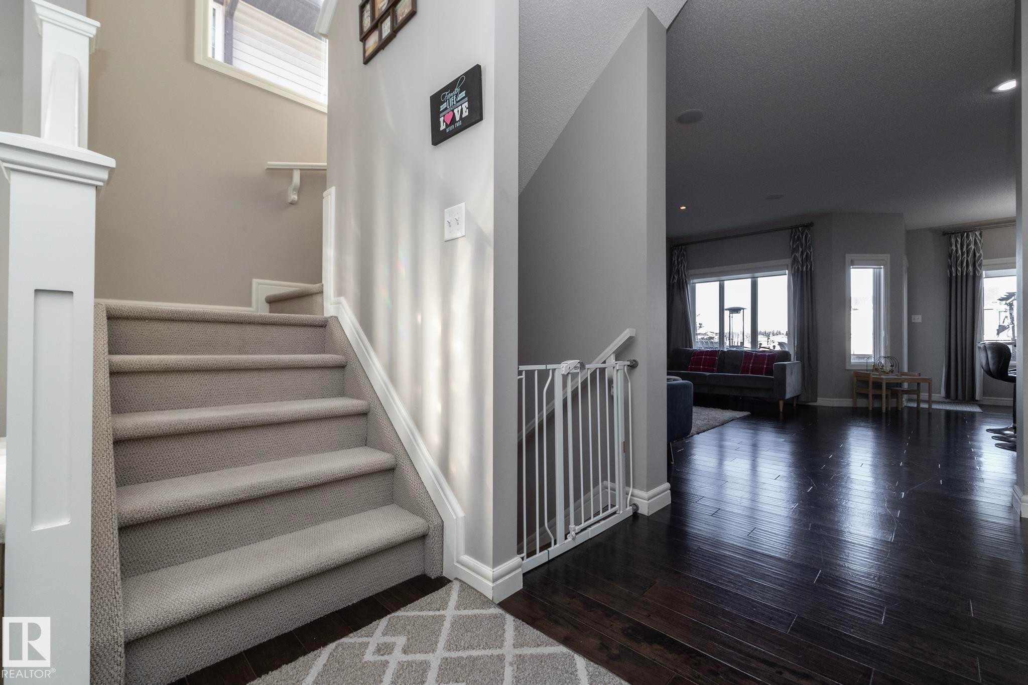 2208 Casey Crescent, Edmonton, AB - Indoor Photo Showing Other Room