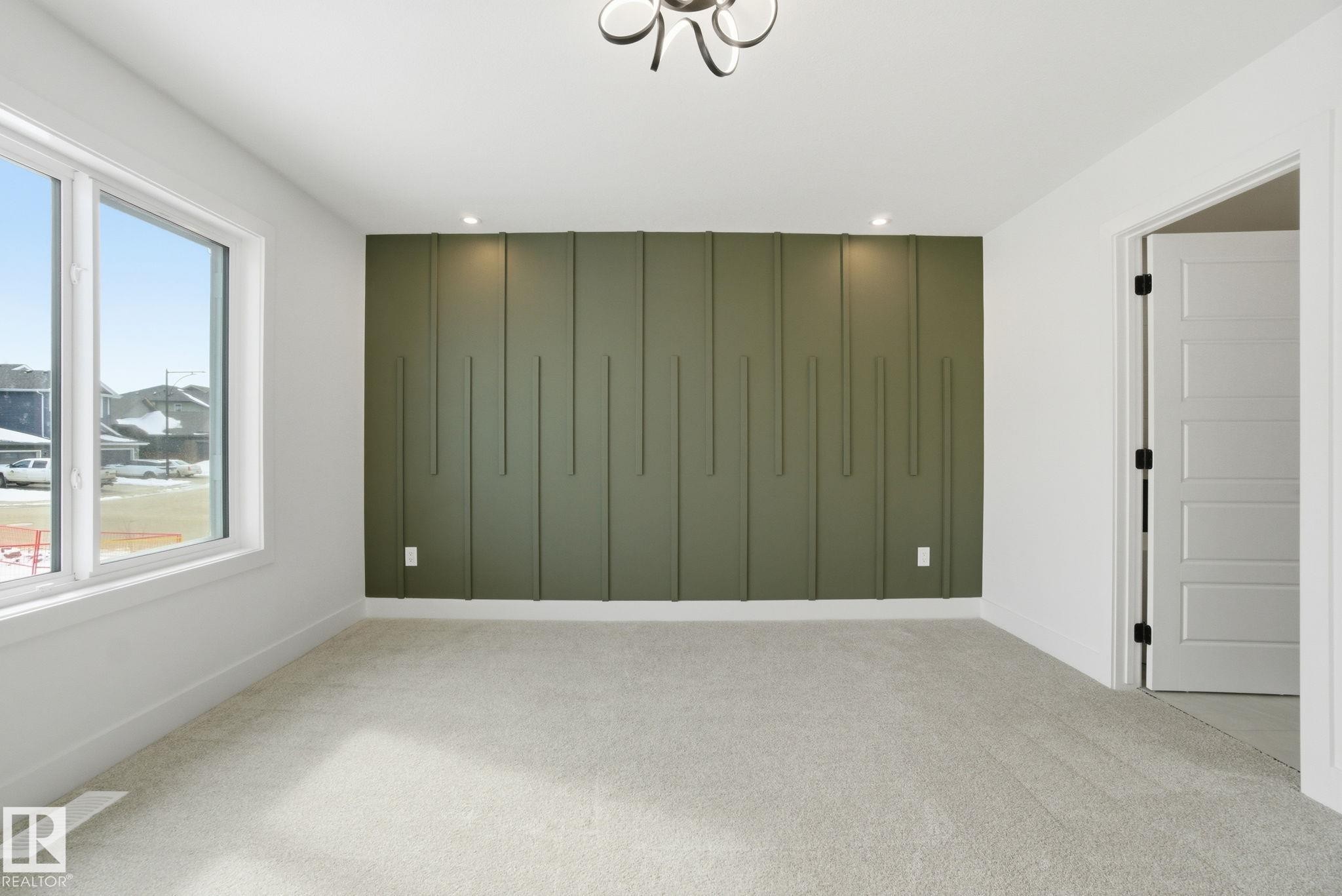 1405 Osprey Crest, Edmonton, AB - Indoor Photo Showing Other Room