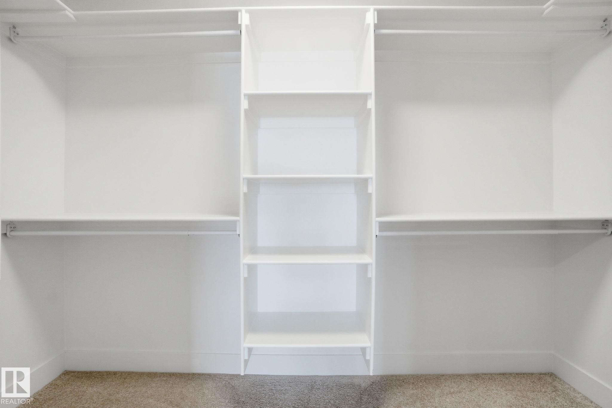 1405 Osprey Crest, Edmonton, AB - Indoor With Storage