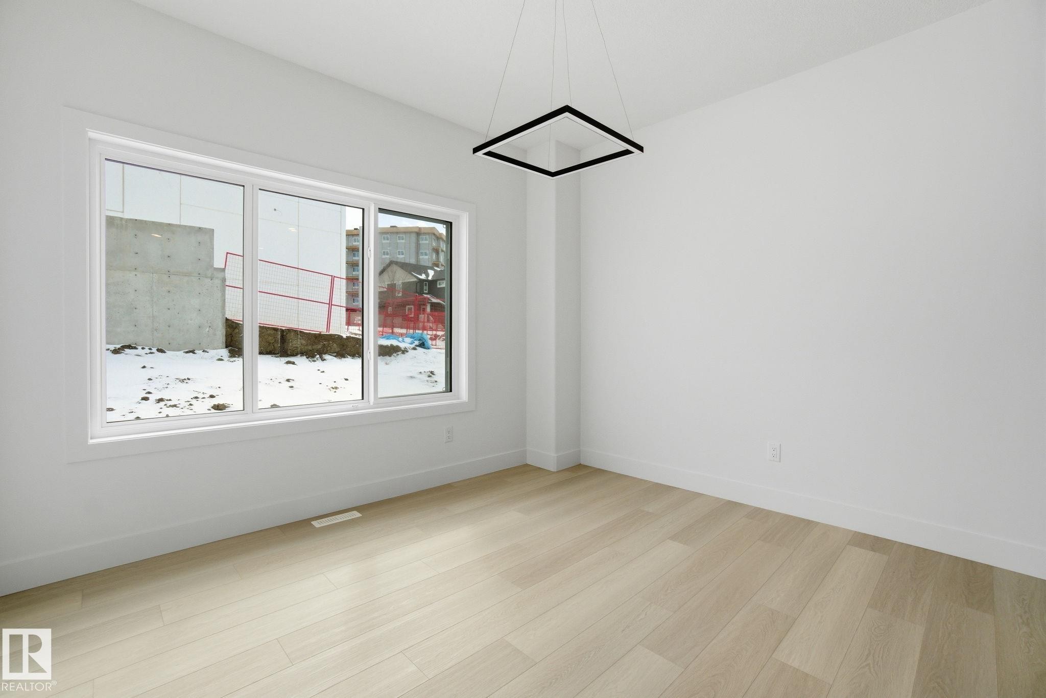 1405 Osprey Crest, Edmonton, AB - Indoor Photo Showing Other Room