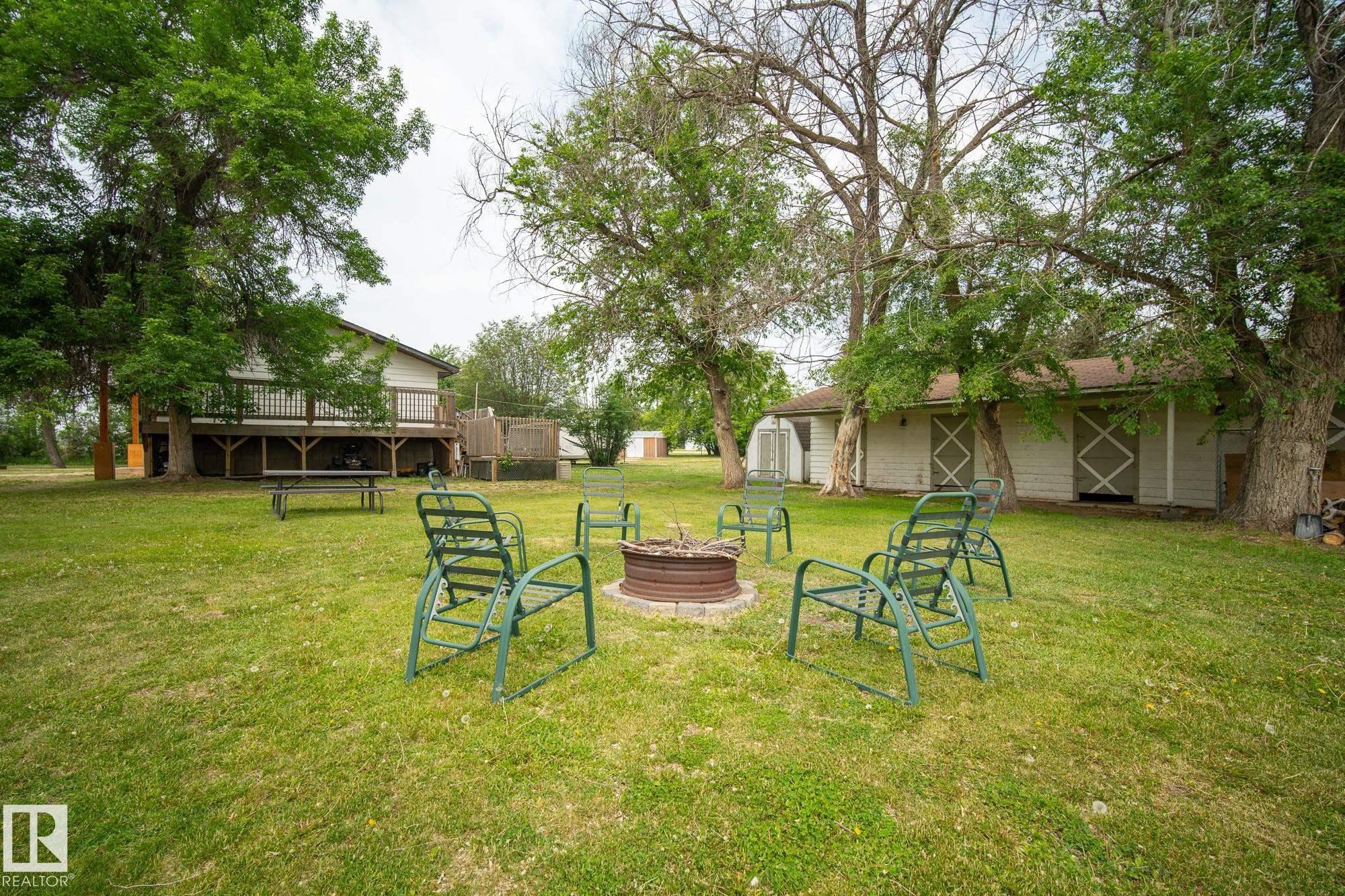 320 1 Avenue, Thorhild, AB - Outdoor