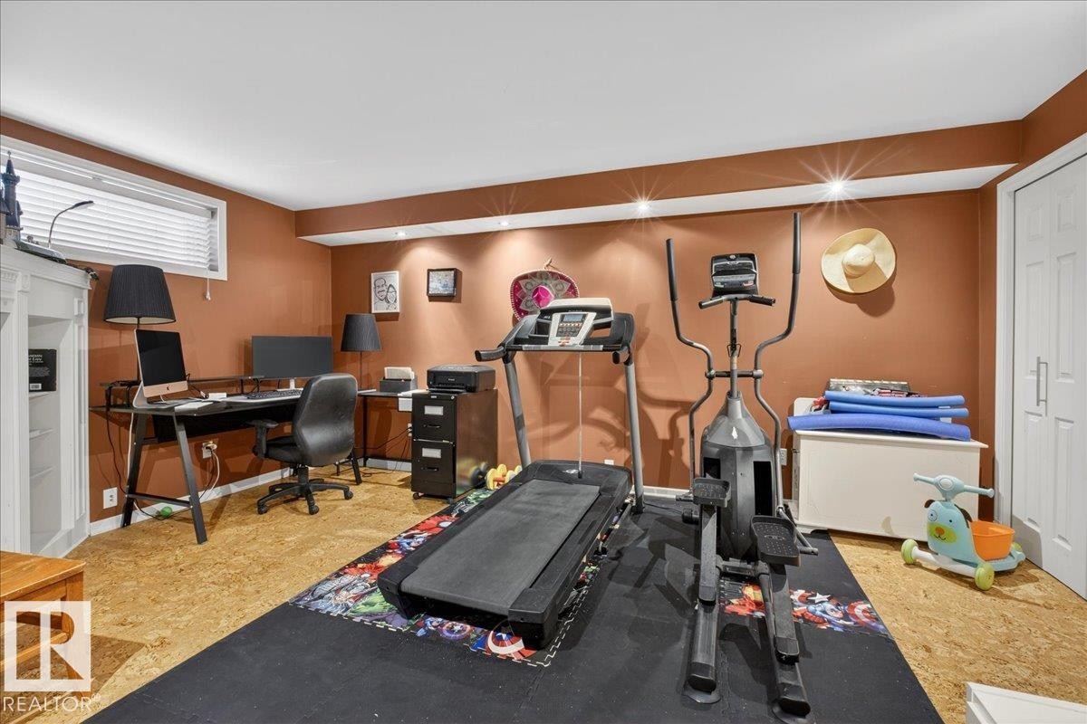 Exercise area with baseboards and recessed lighting - 4519 Turner Square, Edmonton, AB - Indoor Photo Showing Gym Room