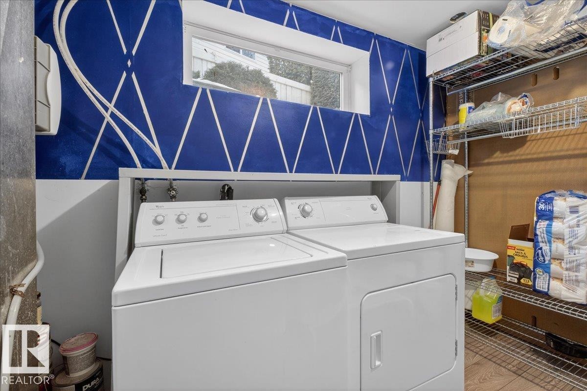 Laundry room featuring washer and dryer - 4519 Turner Square, Edmonton, AB - Indoor Photo Showing Laundry Room