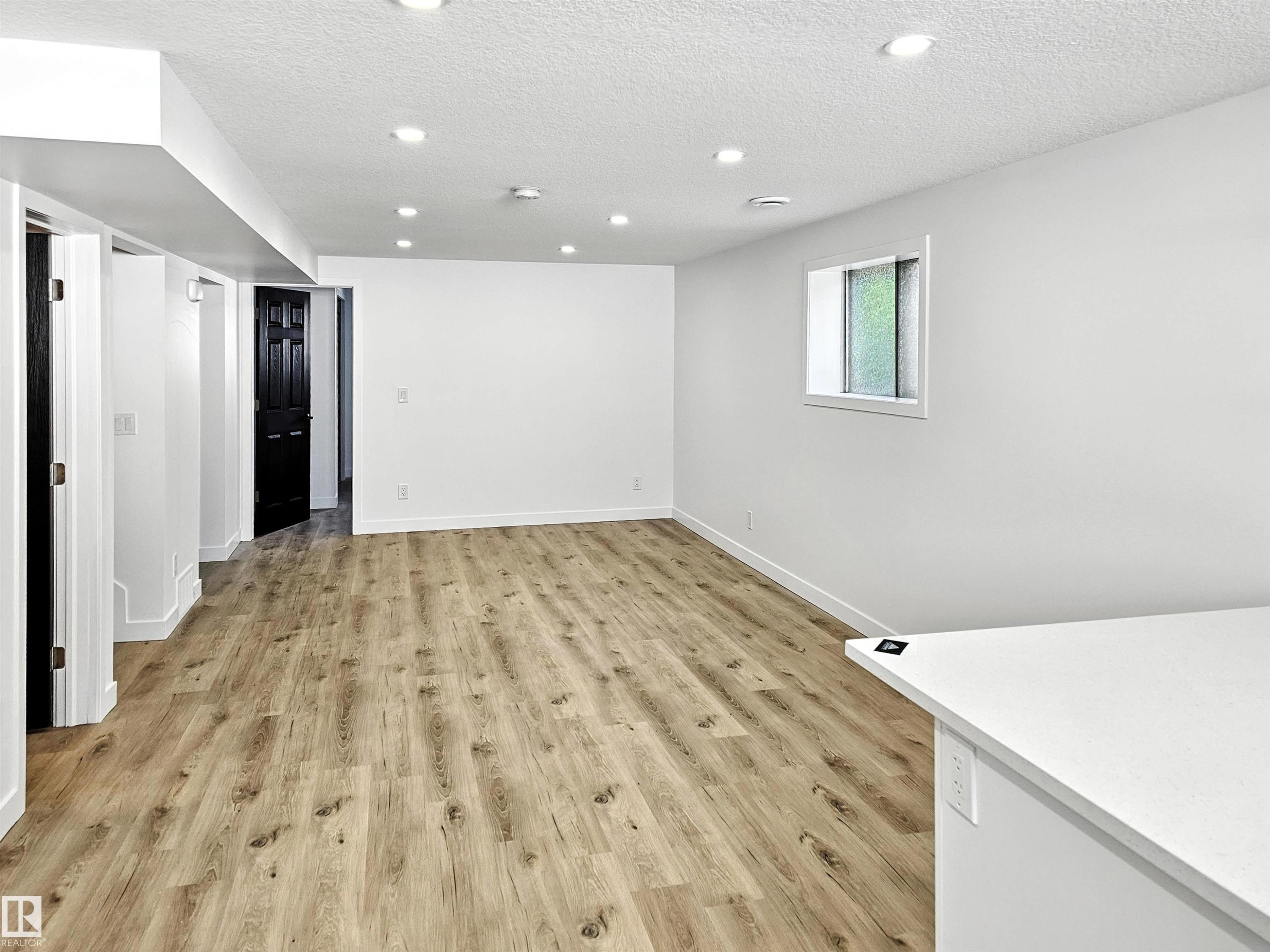 11523 82 Street, Edmonton, AB - Indoor Photo Showing Other Room