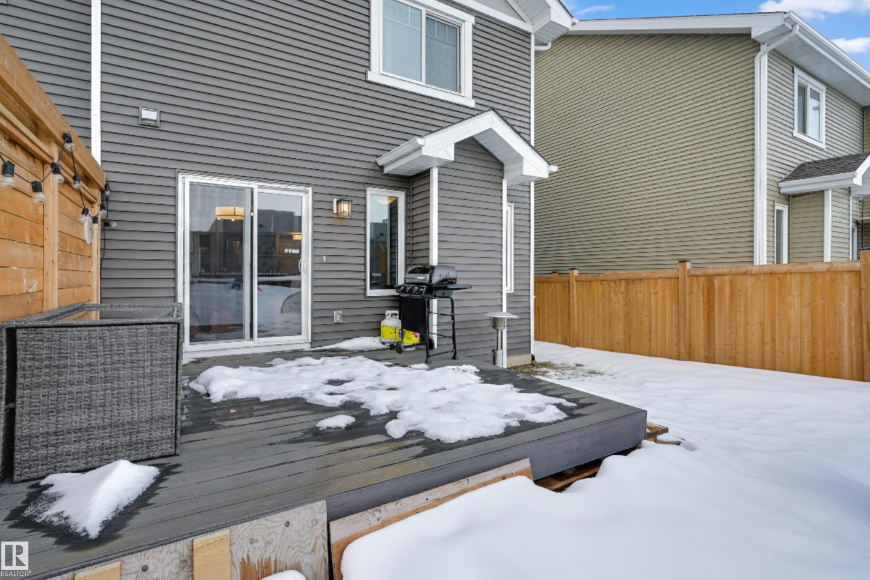 921 Ebbers Crescent, Edmonton, AB - Outdoor With Exterior